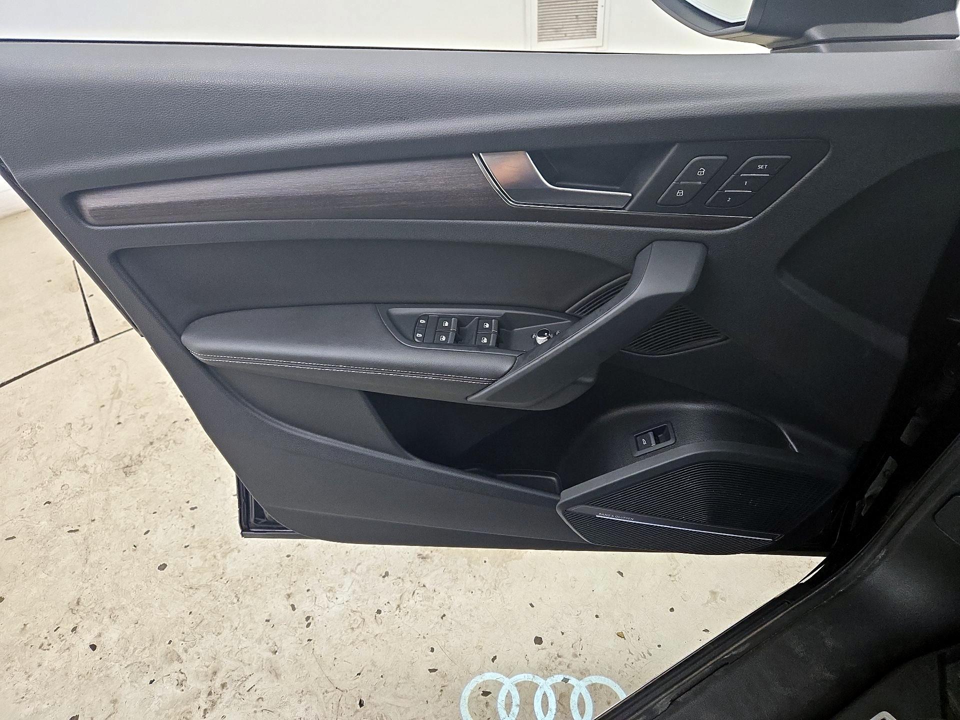 Thumbnail: 2022 Audi Q5 - 12