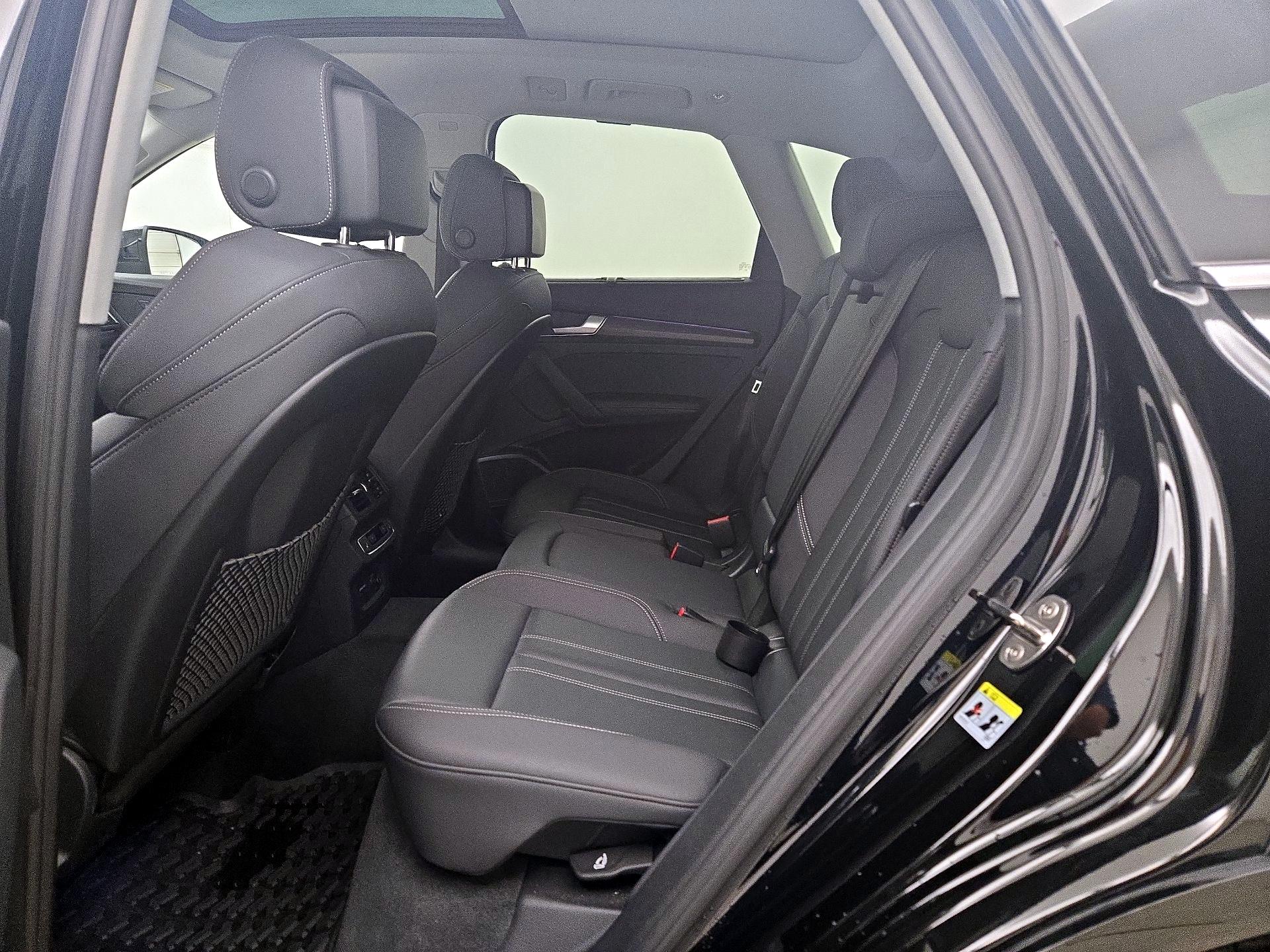 Thumbnail: 2022 Audi Q5 - 20