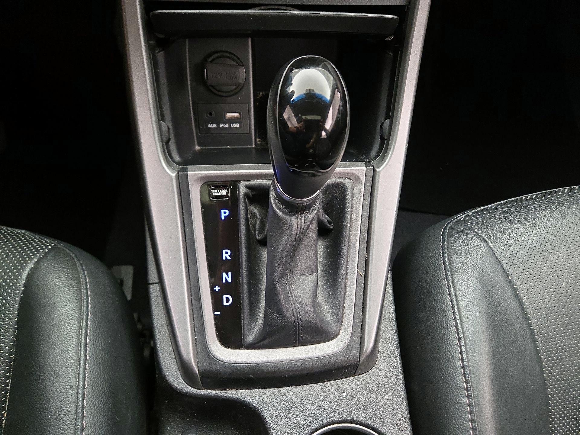 Thumbnail: 2016 Hyundai Elantra - 18