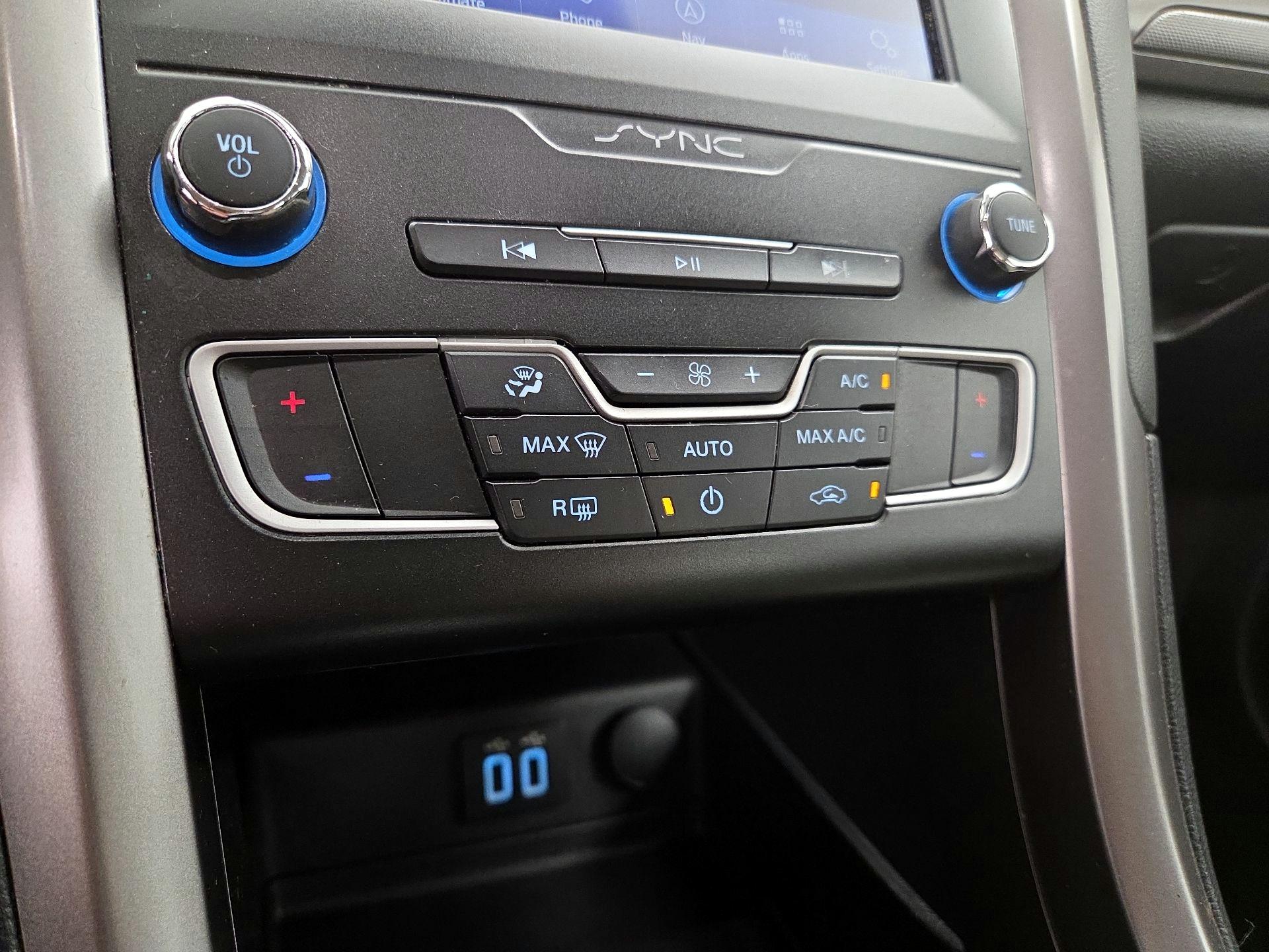 Thumbnail: 2020 Ford Fusion - 17
