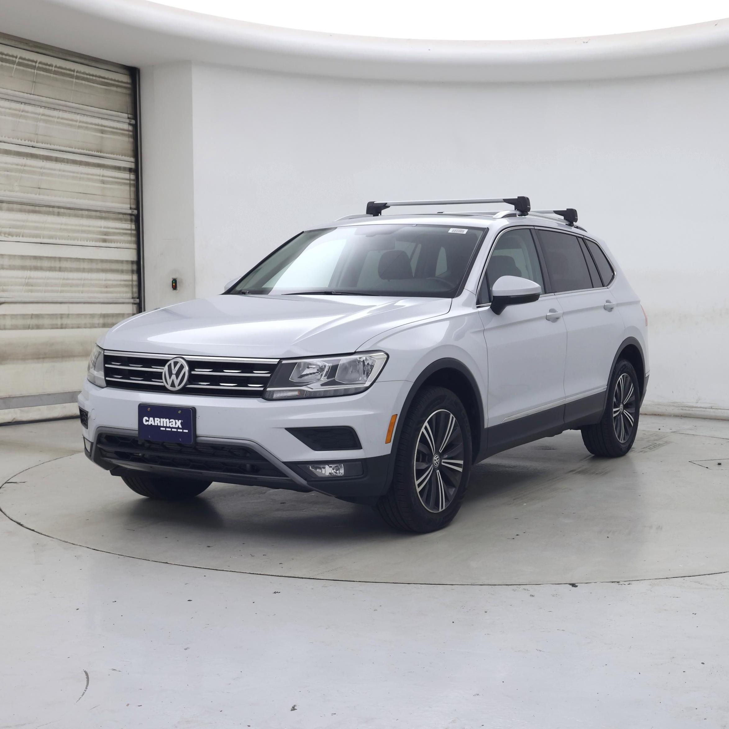 Thumbnail: 2018 Volkswagen Tiguan - 4