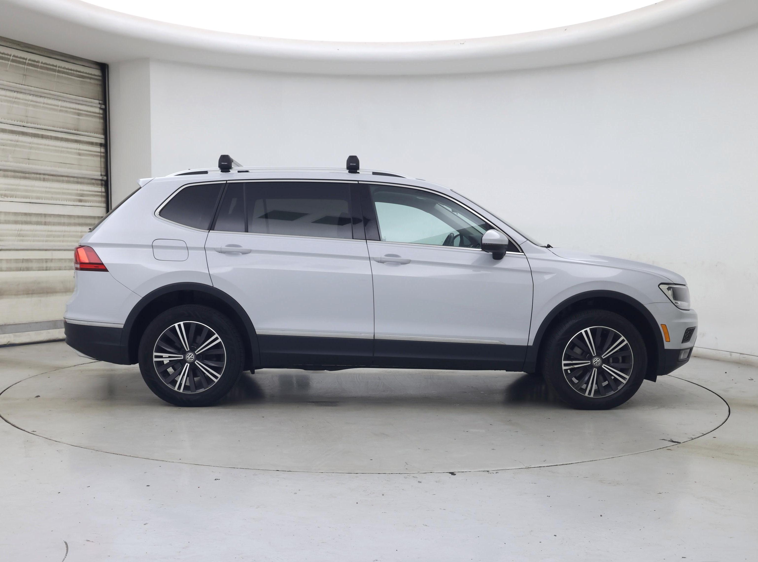 Thumbnail: 2018 Volkswagen Tiguan - 7
