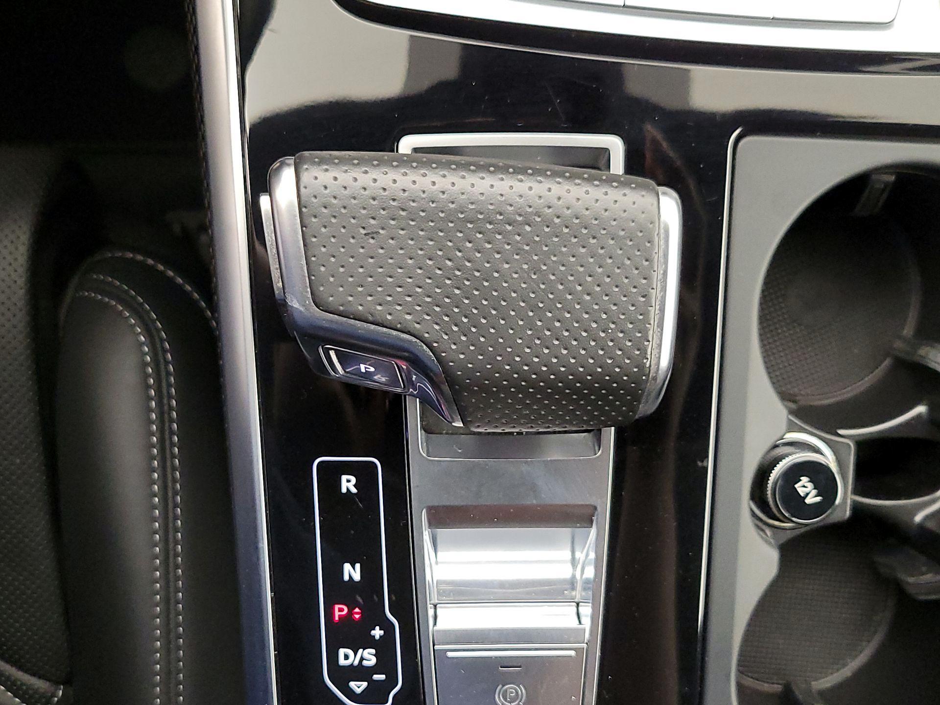 Thumbnail: 2021 Audi SQ7 - 18