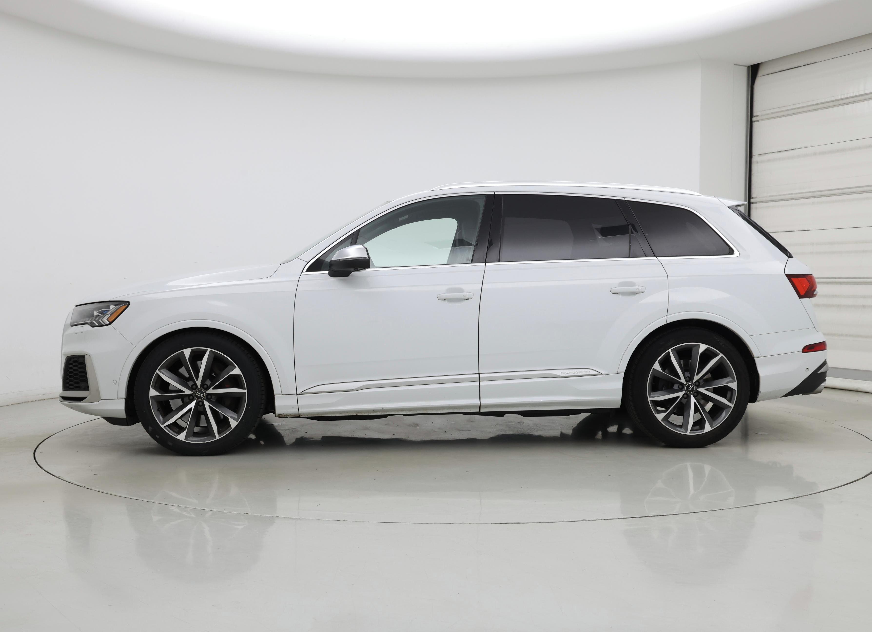 Thumbnail: 2021 Audi SQ7 - 3