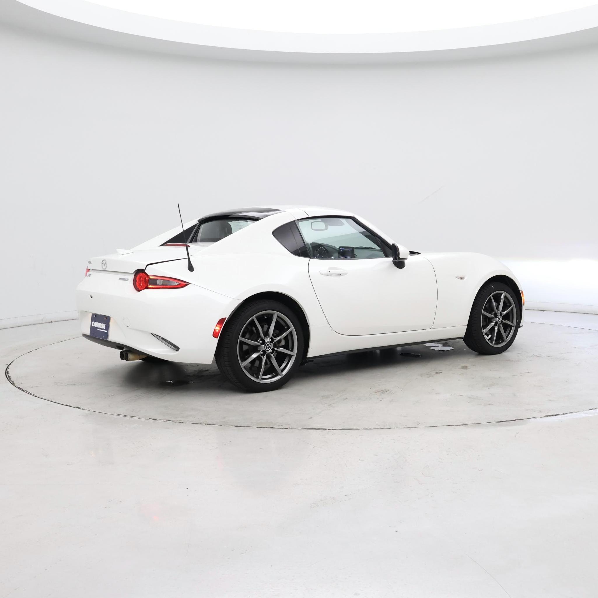 Thumbnail: 2020 Mazda MX-5 Miata - 6
