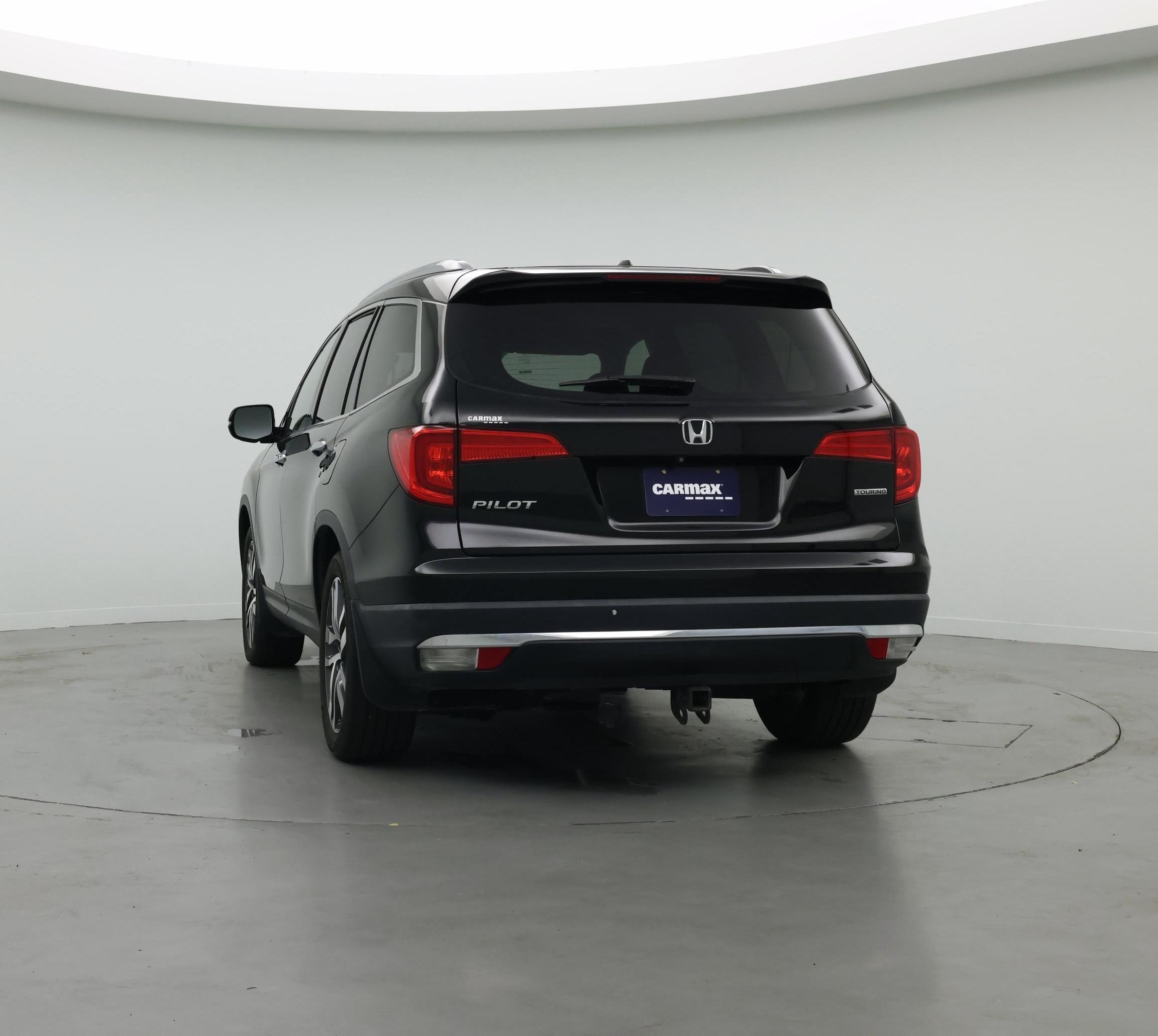 Thumbnail: 2017 Honda Pilot - 6