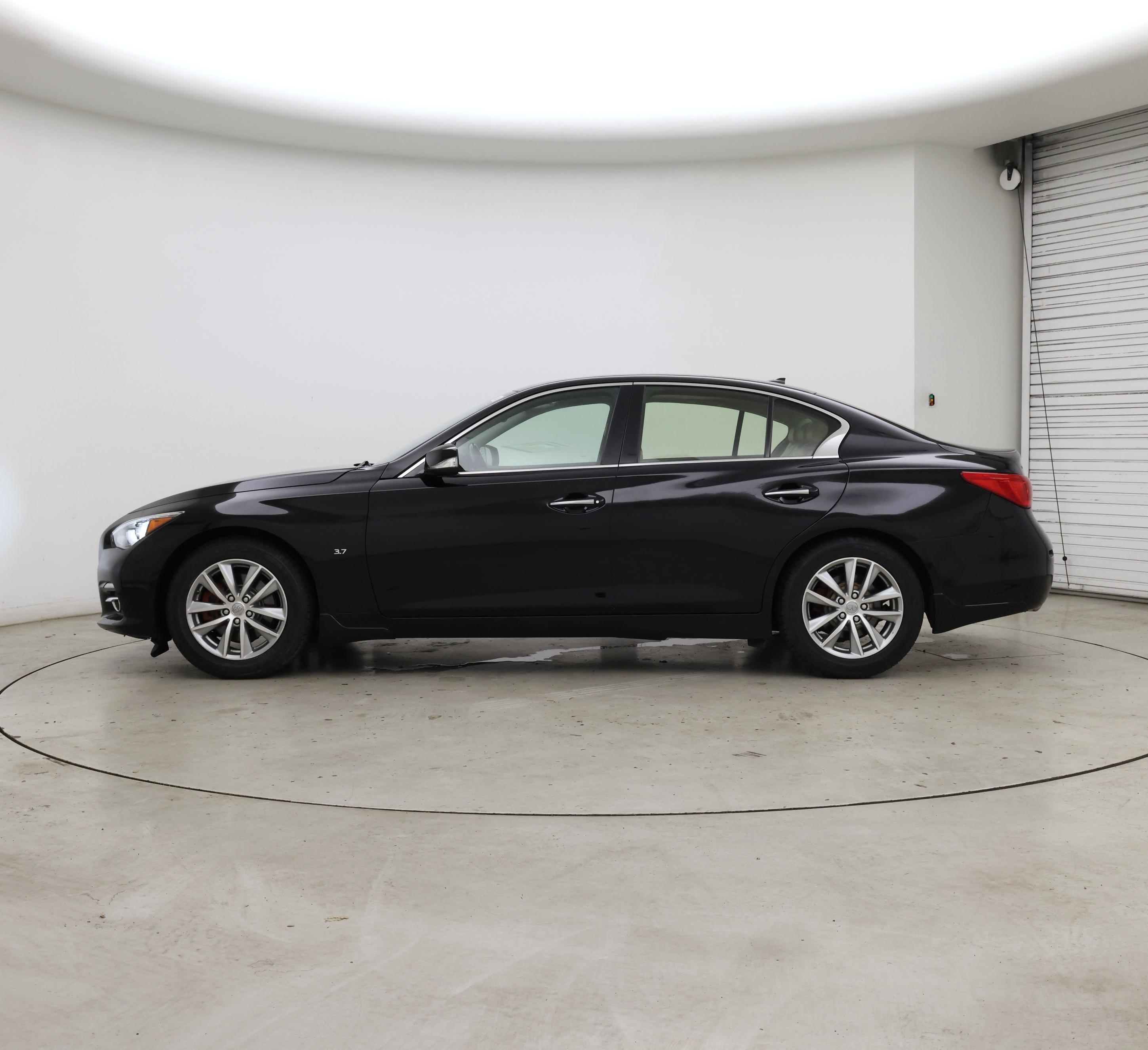 Thumbnail: 2015 INFINITI Q50 - 3