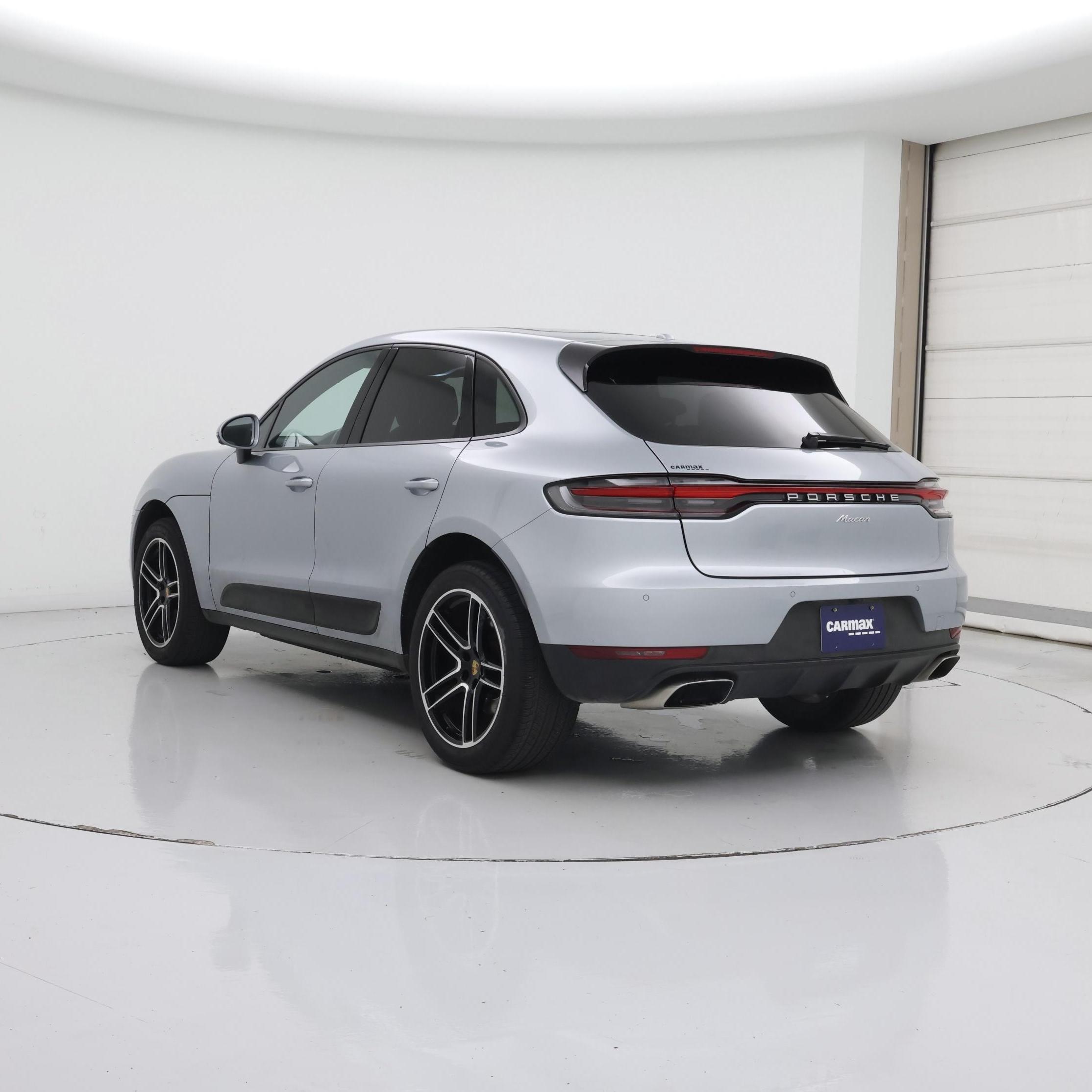 Thumbnail: 2021 Porsche Macan - 2