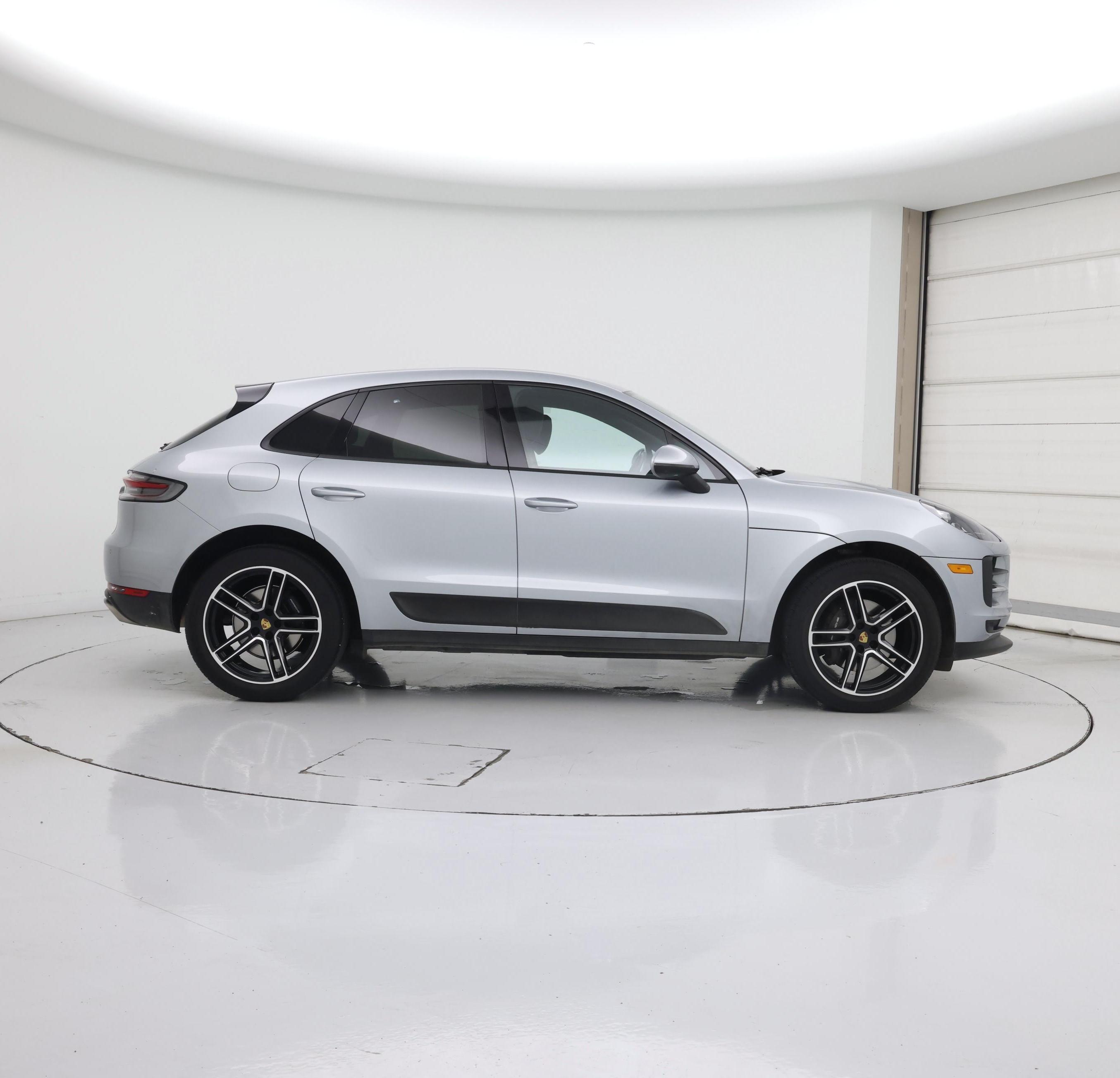 Thumbnail: 2021 Porsche Macan - 7