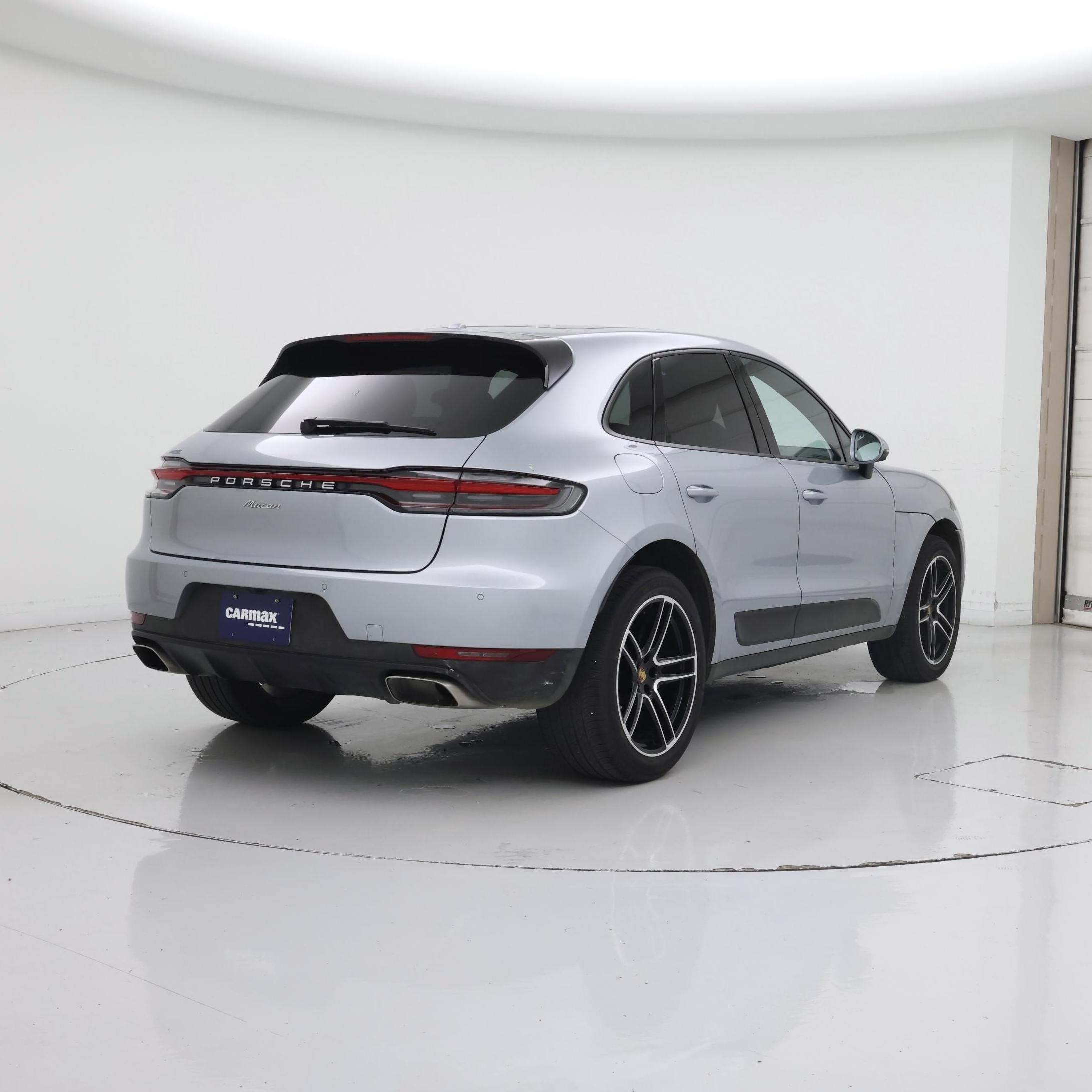Thumbnail: 2021 Porsche Macan - 8