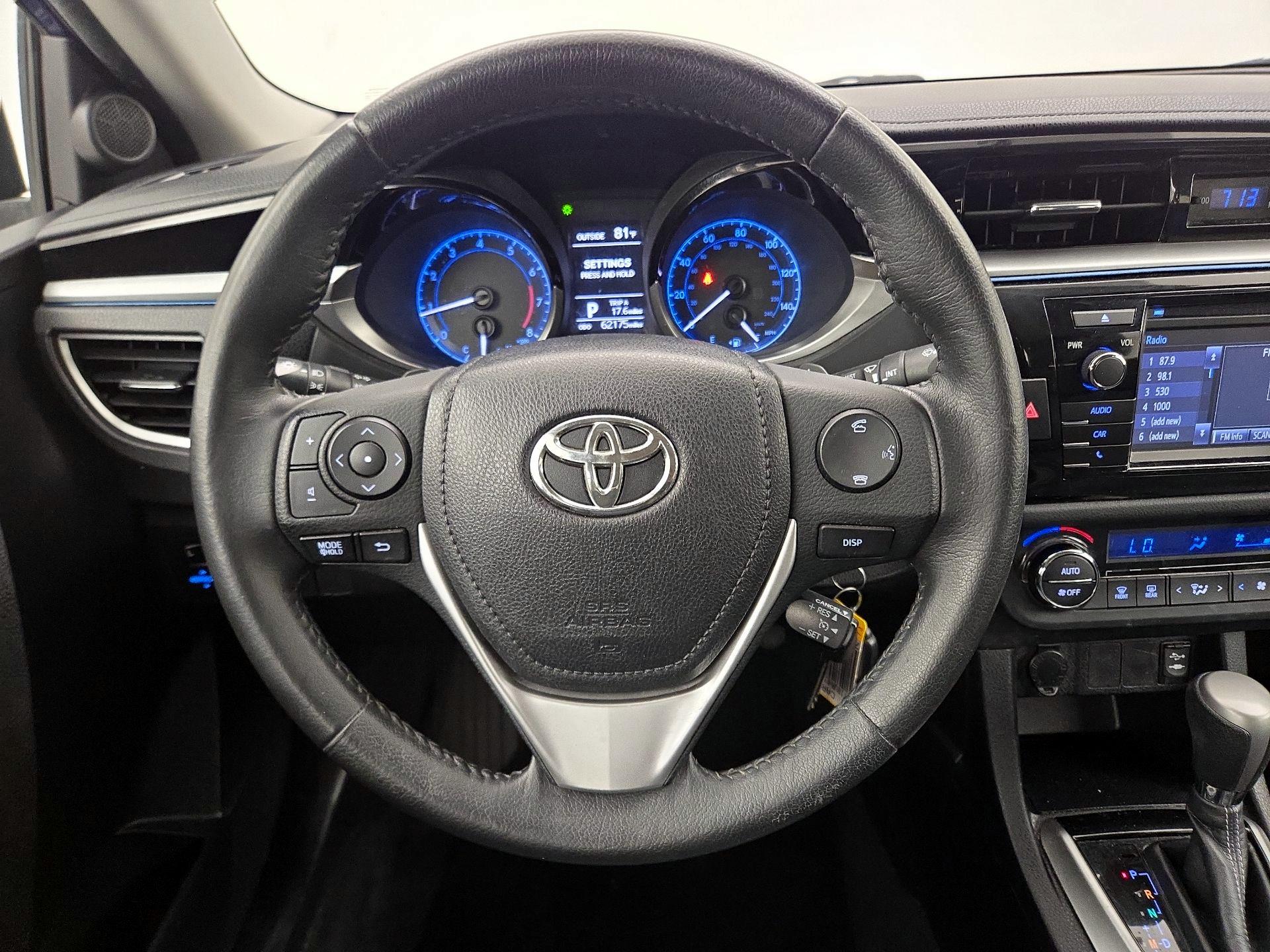 Thumbnail: 2015 Toyota Corolla - 10