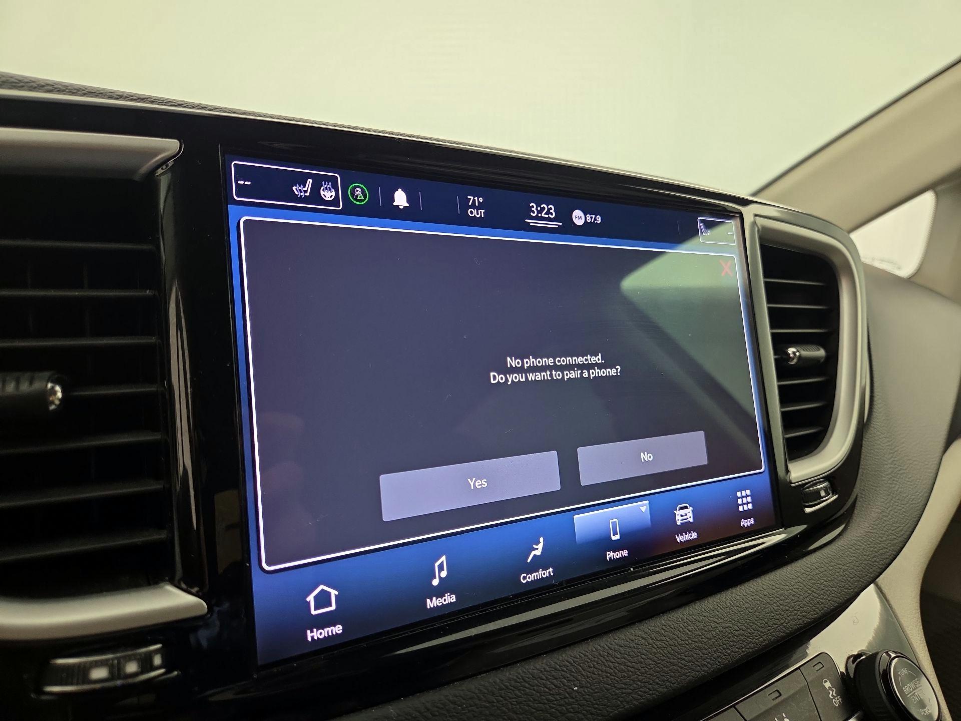 Thumbnail: 2021 Chrysler Pacifica - 15