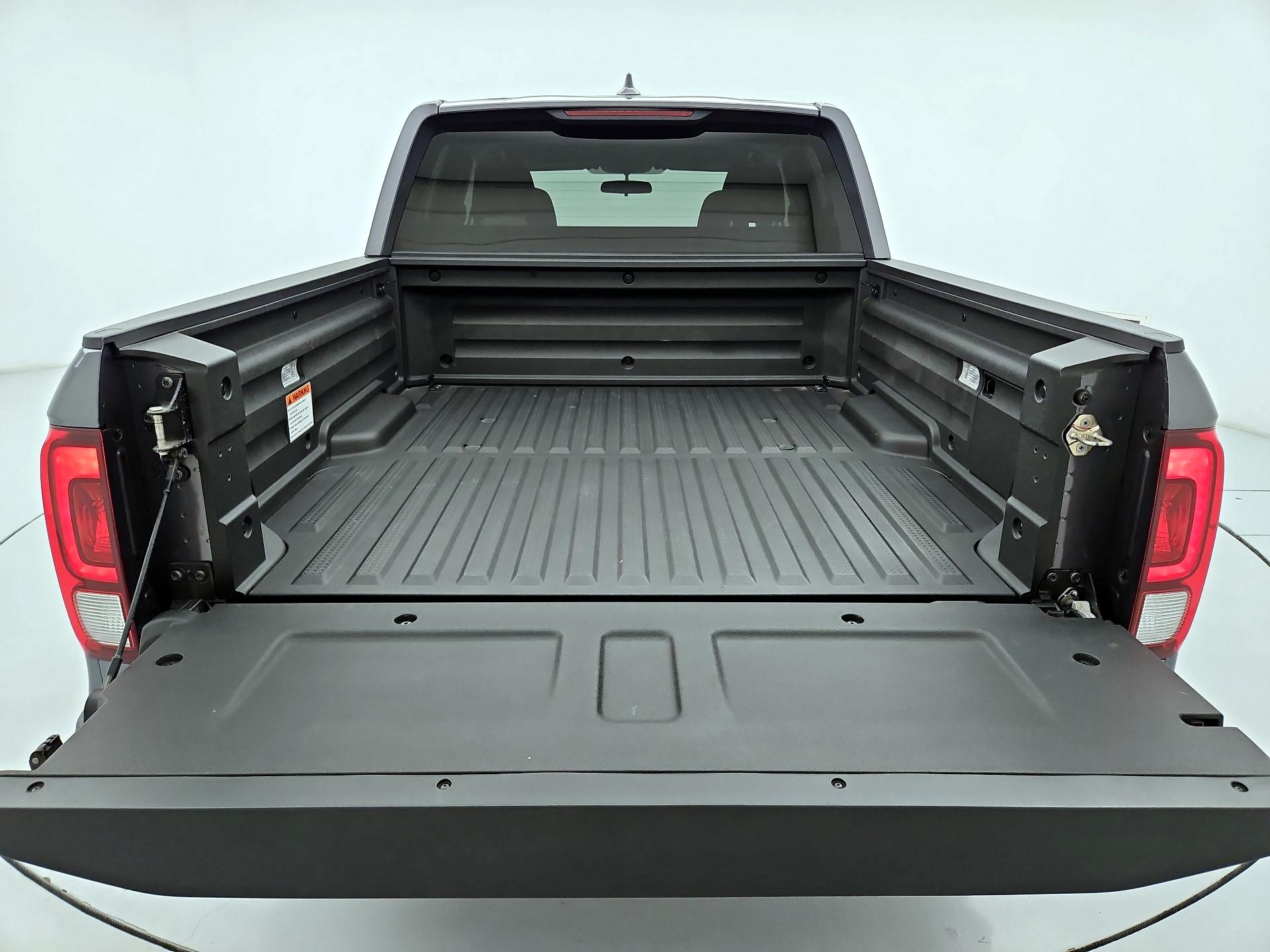 Thumbnail: 2019 Honda Ridgeline - 20