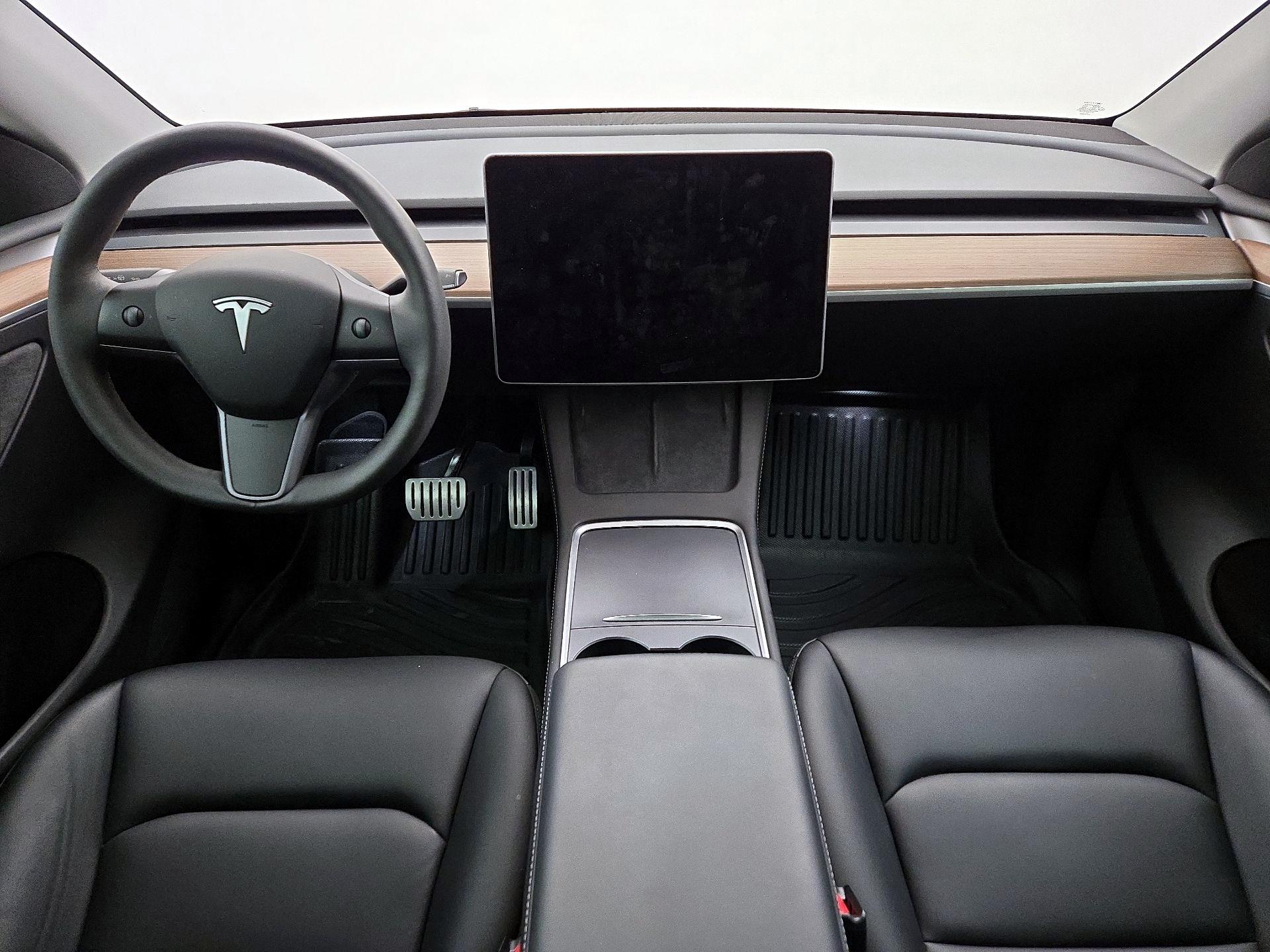Thumbnail: 2023 Tesla Model Y - 9