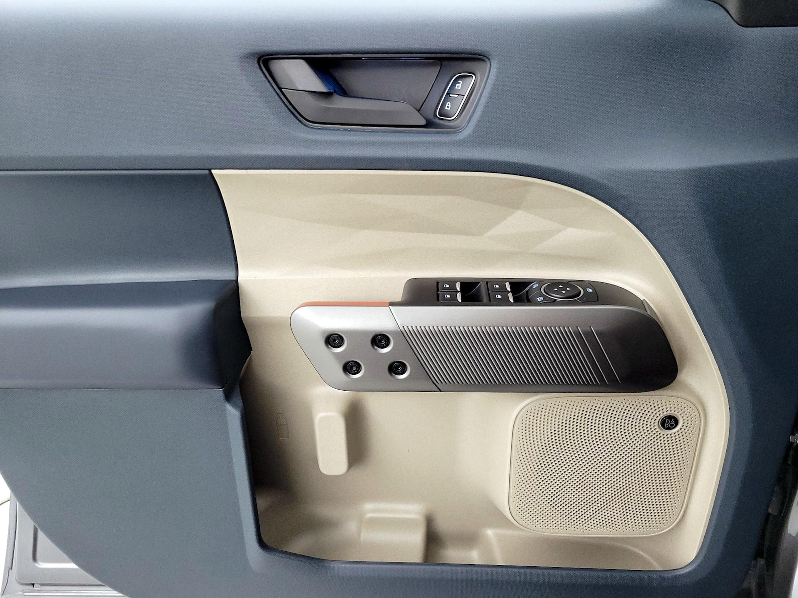 2025 Ford Maverick Lariat - Photo 13