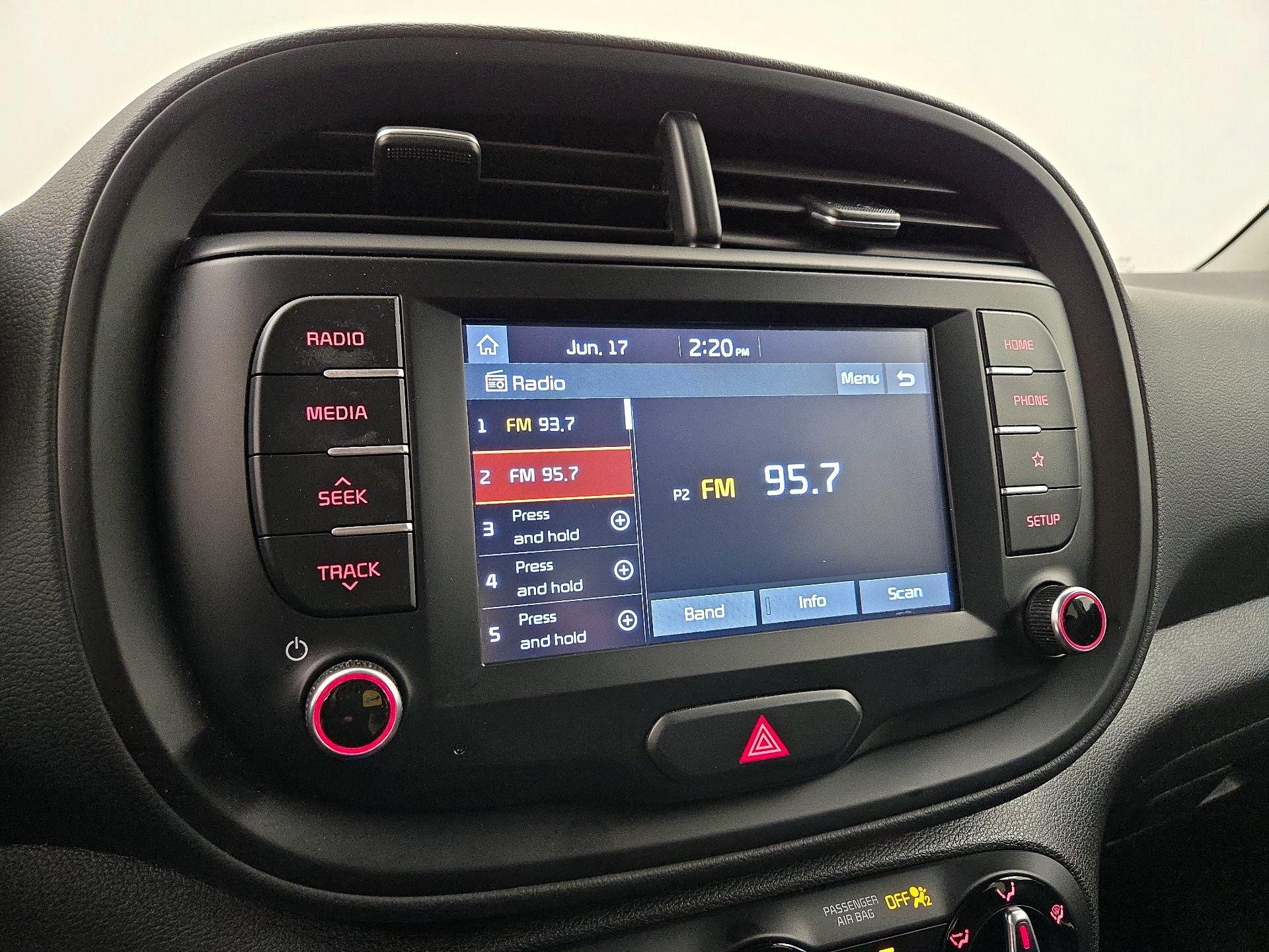 Thumbnail: 2020 Kia Soul - 15
