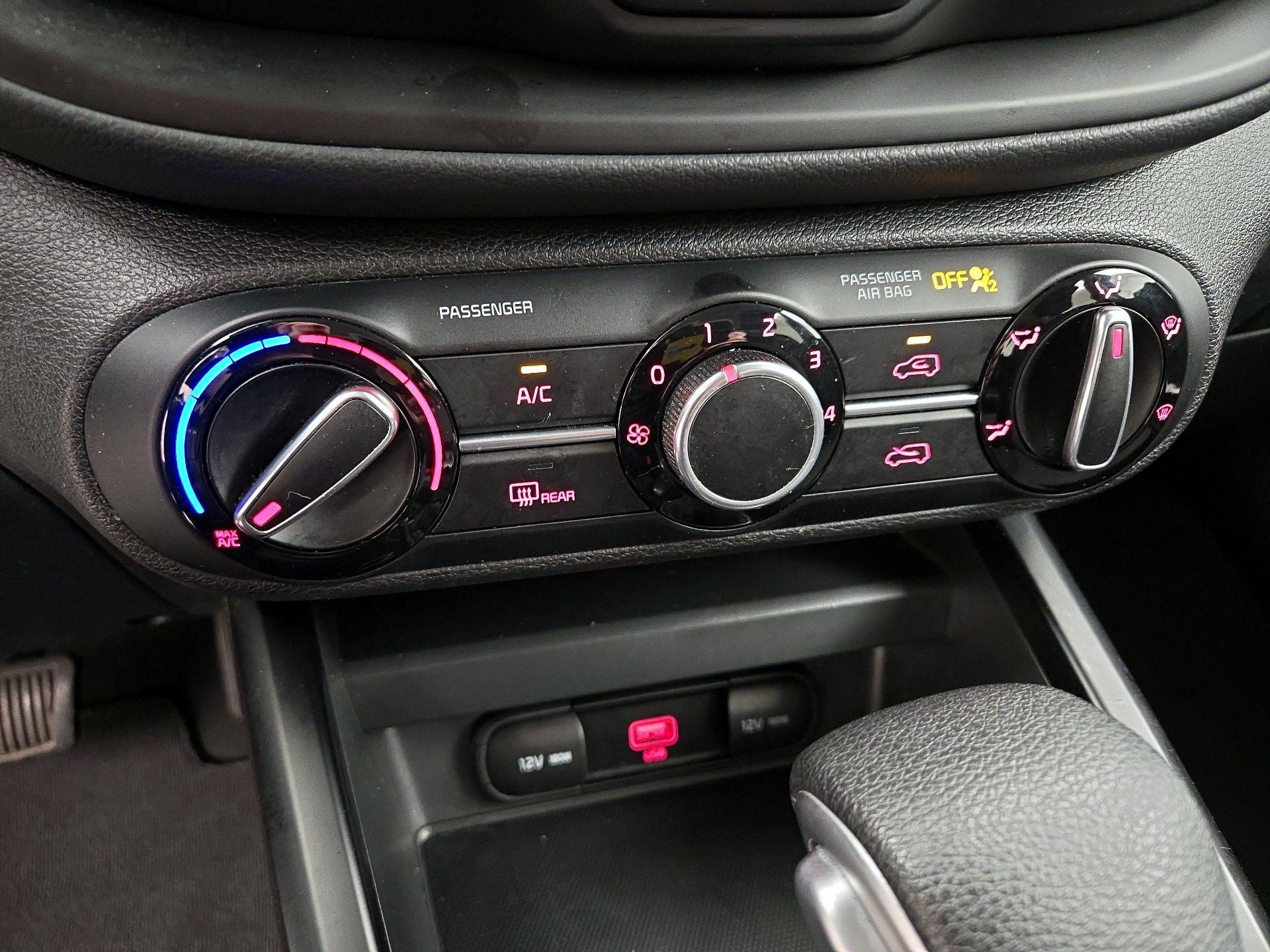 Thumbnail: 2020 Kia Soul - 16
