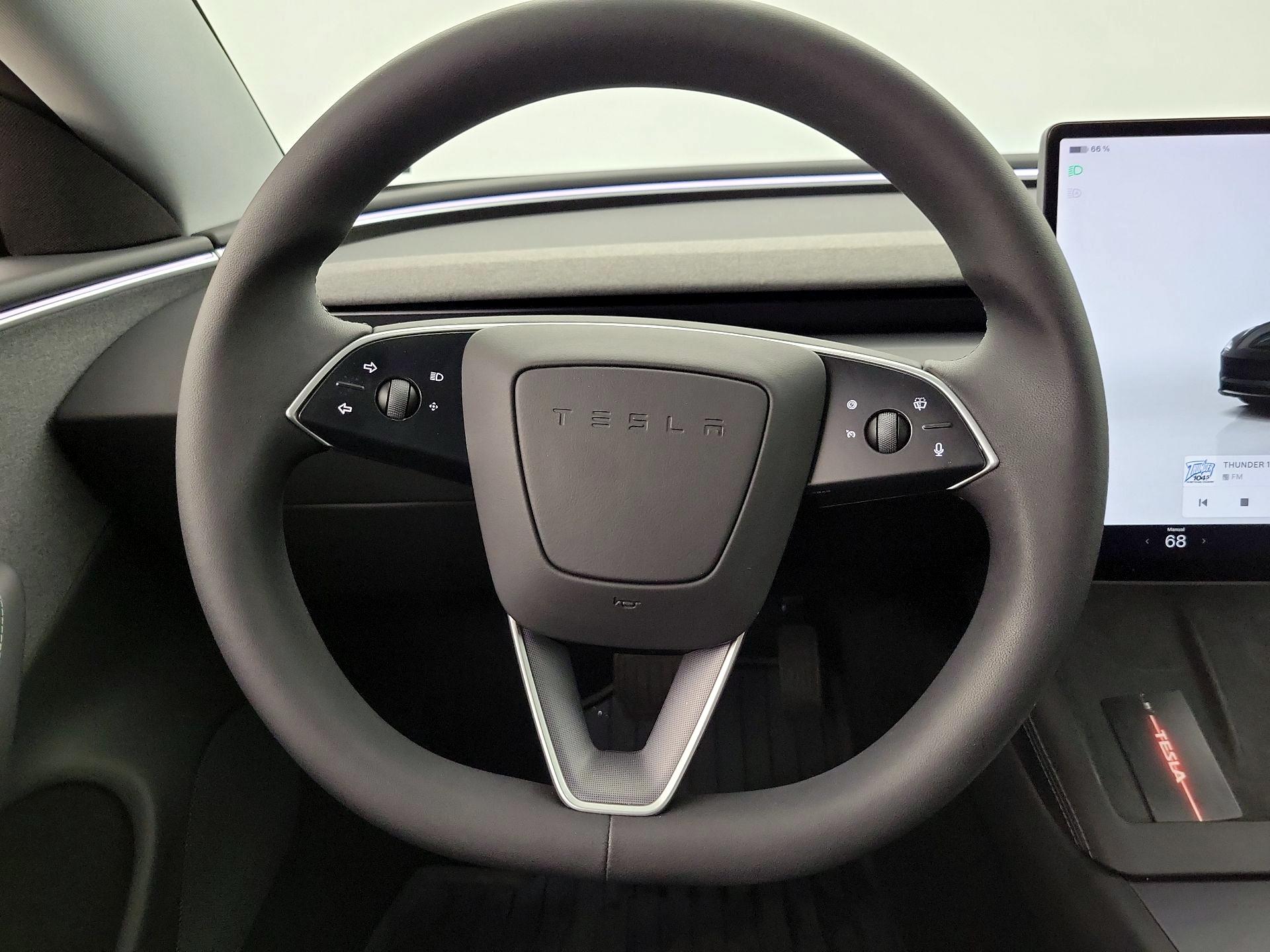 Thumbnail: 2024 Tesla Model 3 - 10