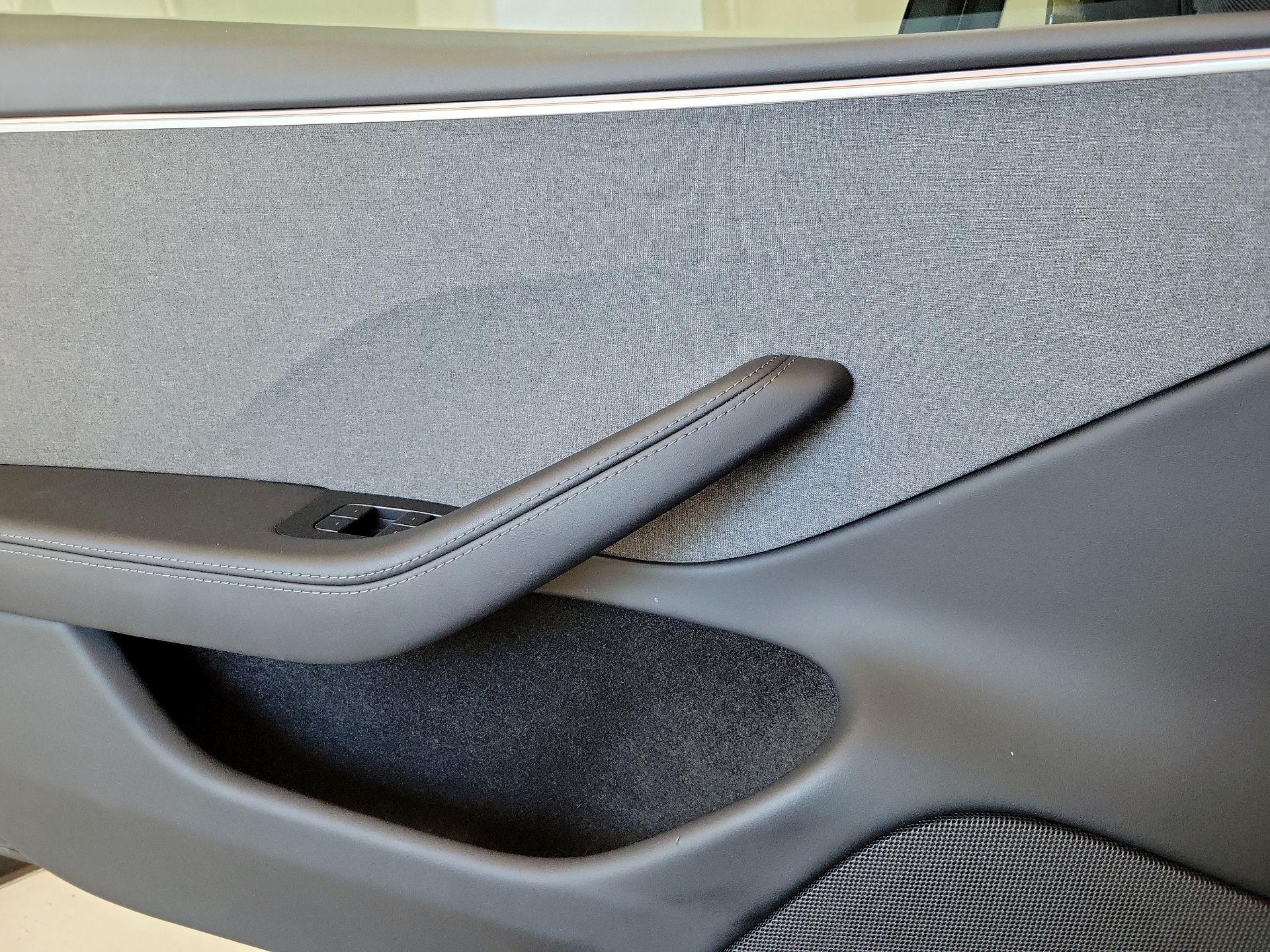Thumbnail: 2024 Tesla Model 3 - 12