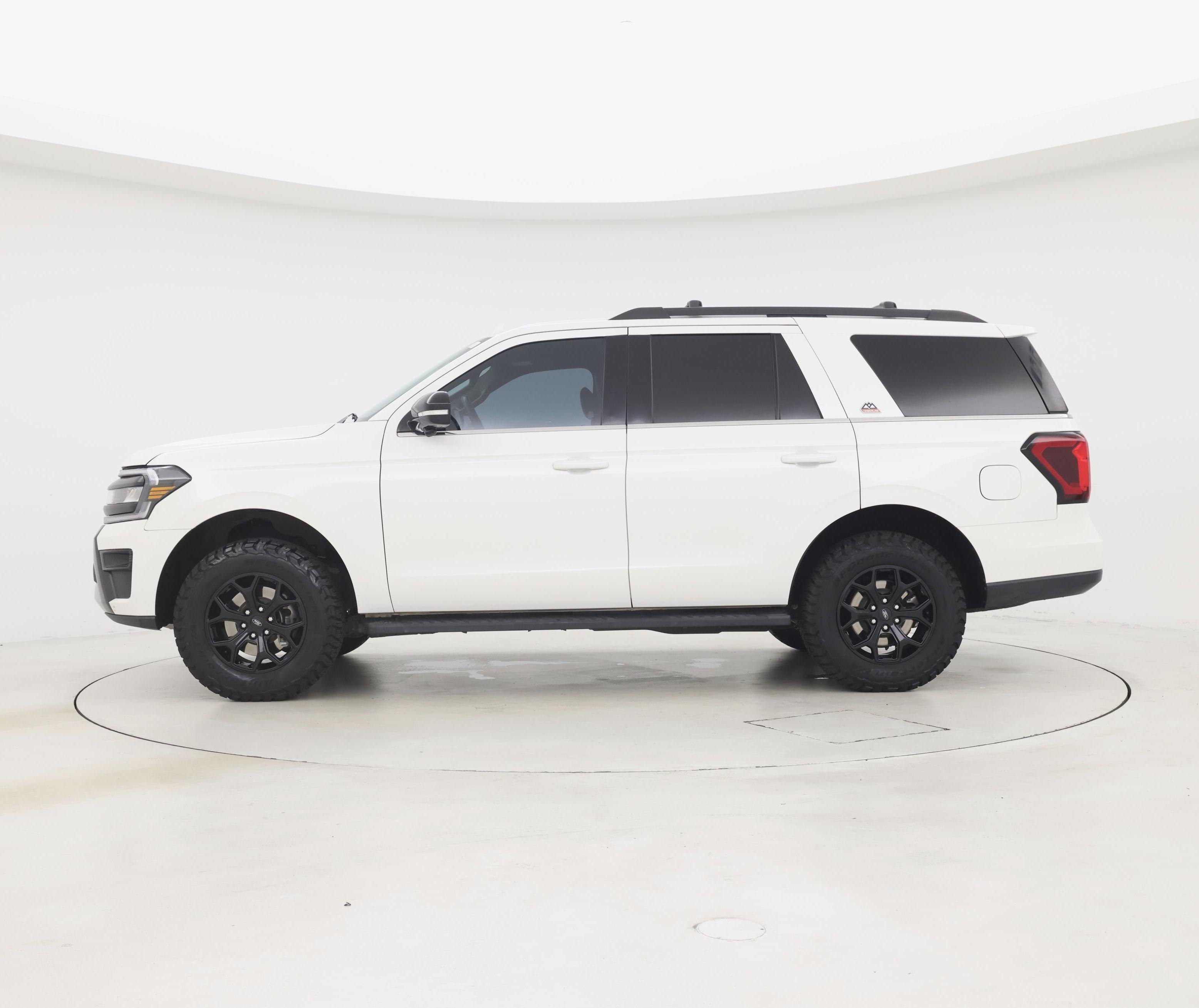 Thumbnail: 2022 Ford Expedition - 3