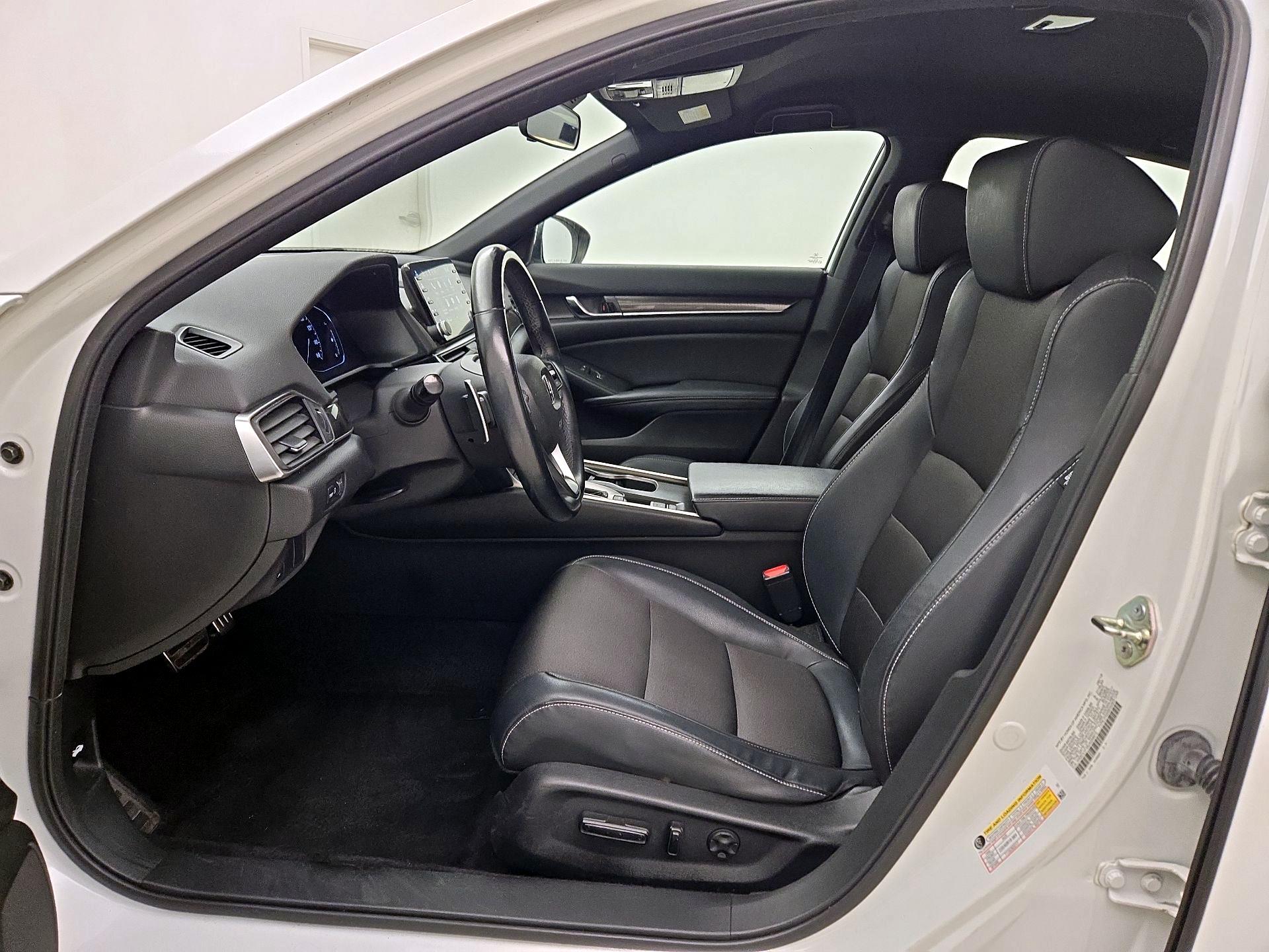 Thumbnail: 2018 Honda Accord - 11