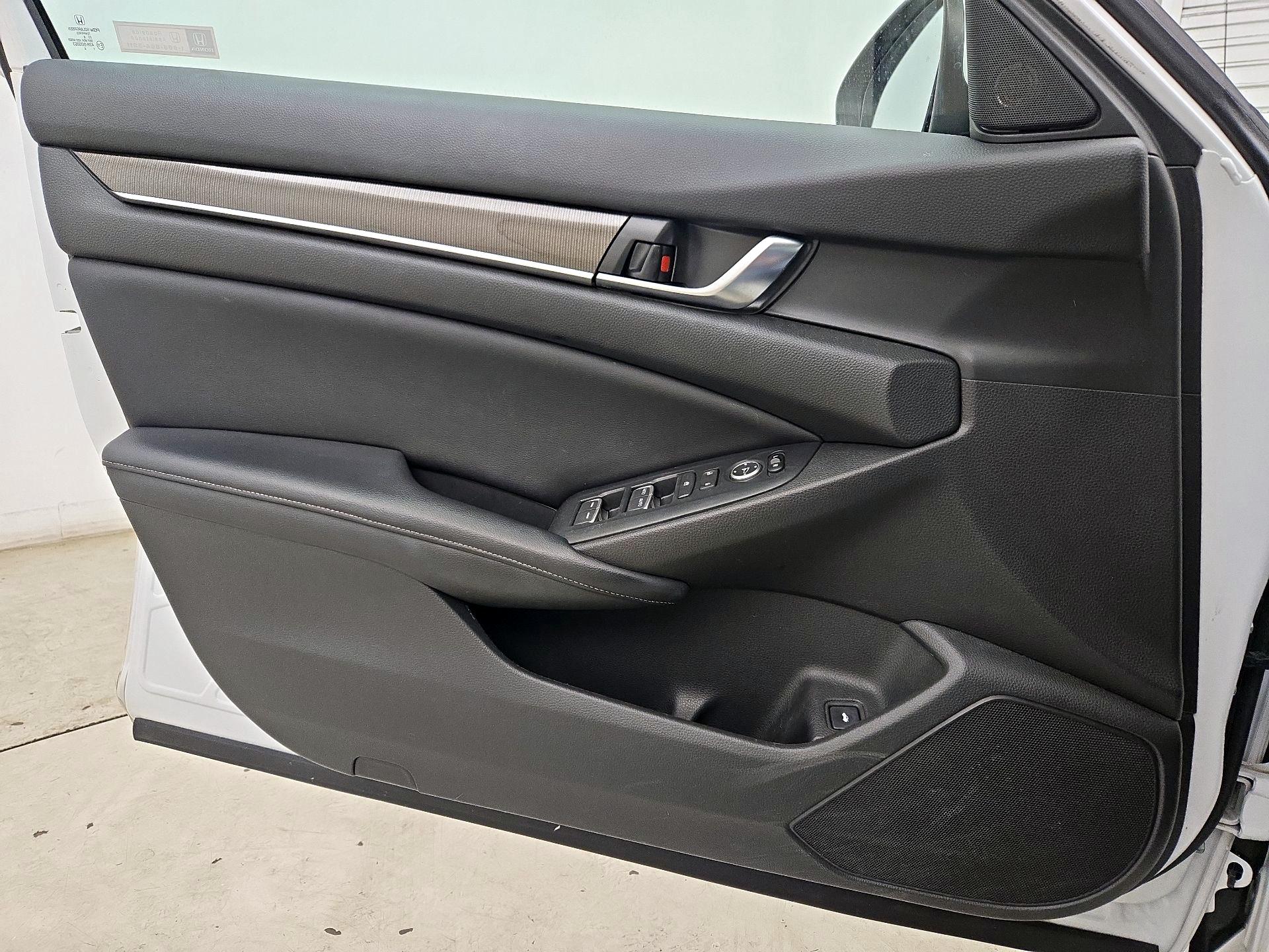 Thumbnail: 2018 Honda Accord - 12