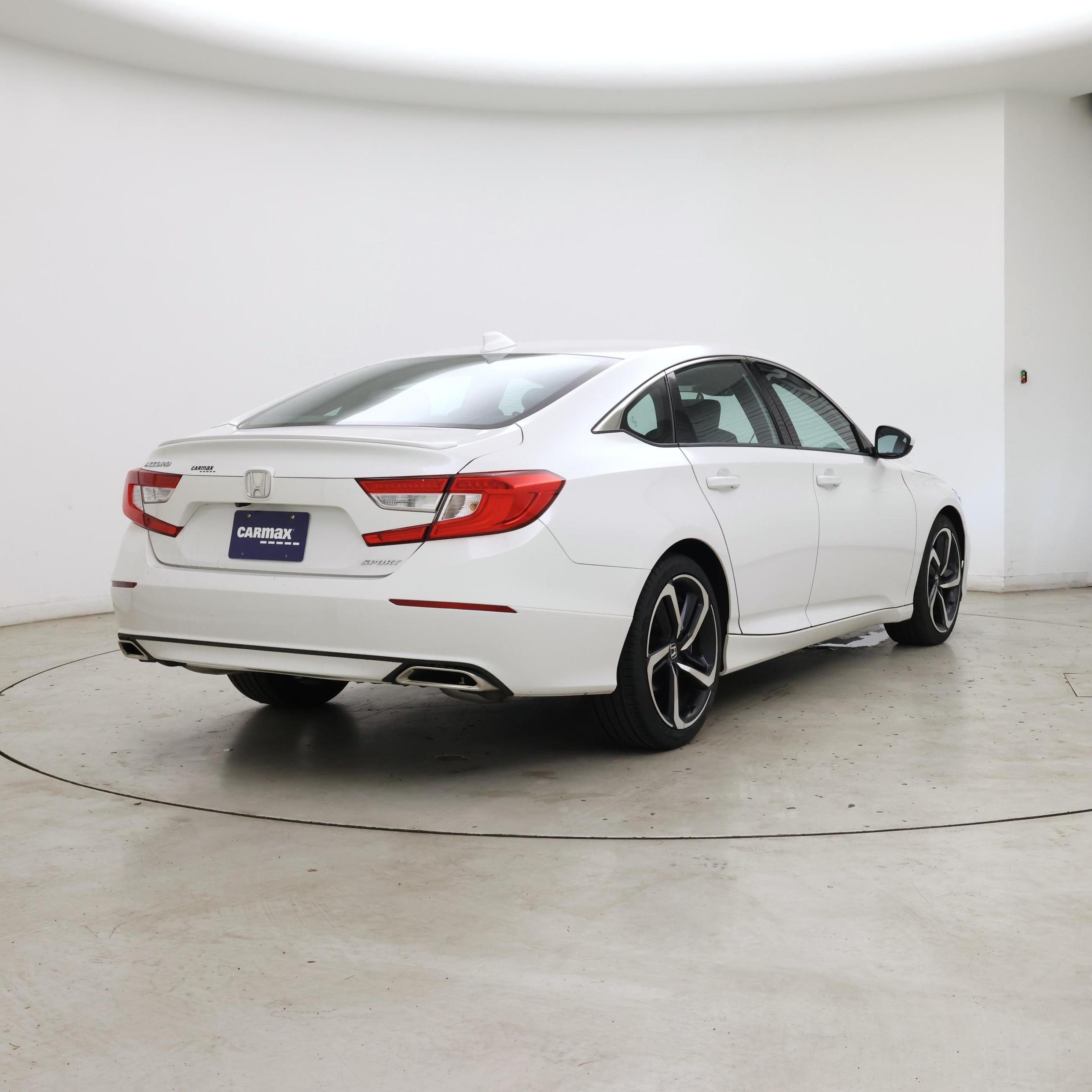Thumbnail: 2018 Honda Accord - 8