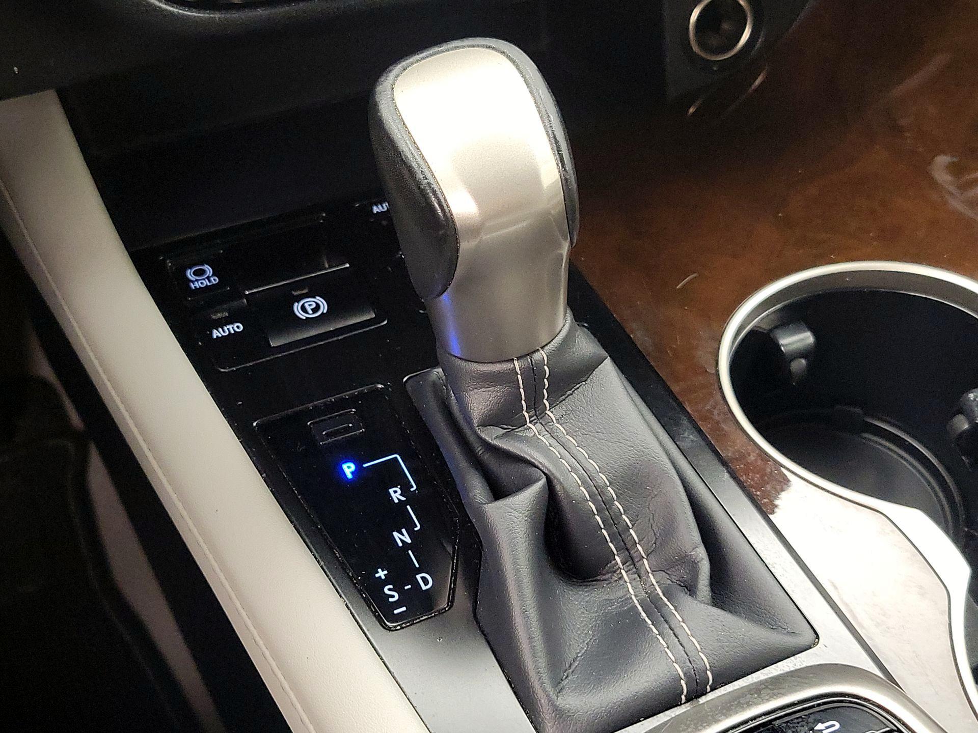 Thumbnail: 2019 Lexus RX - 18