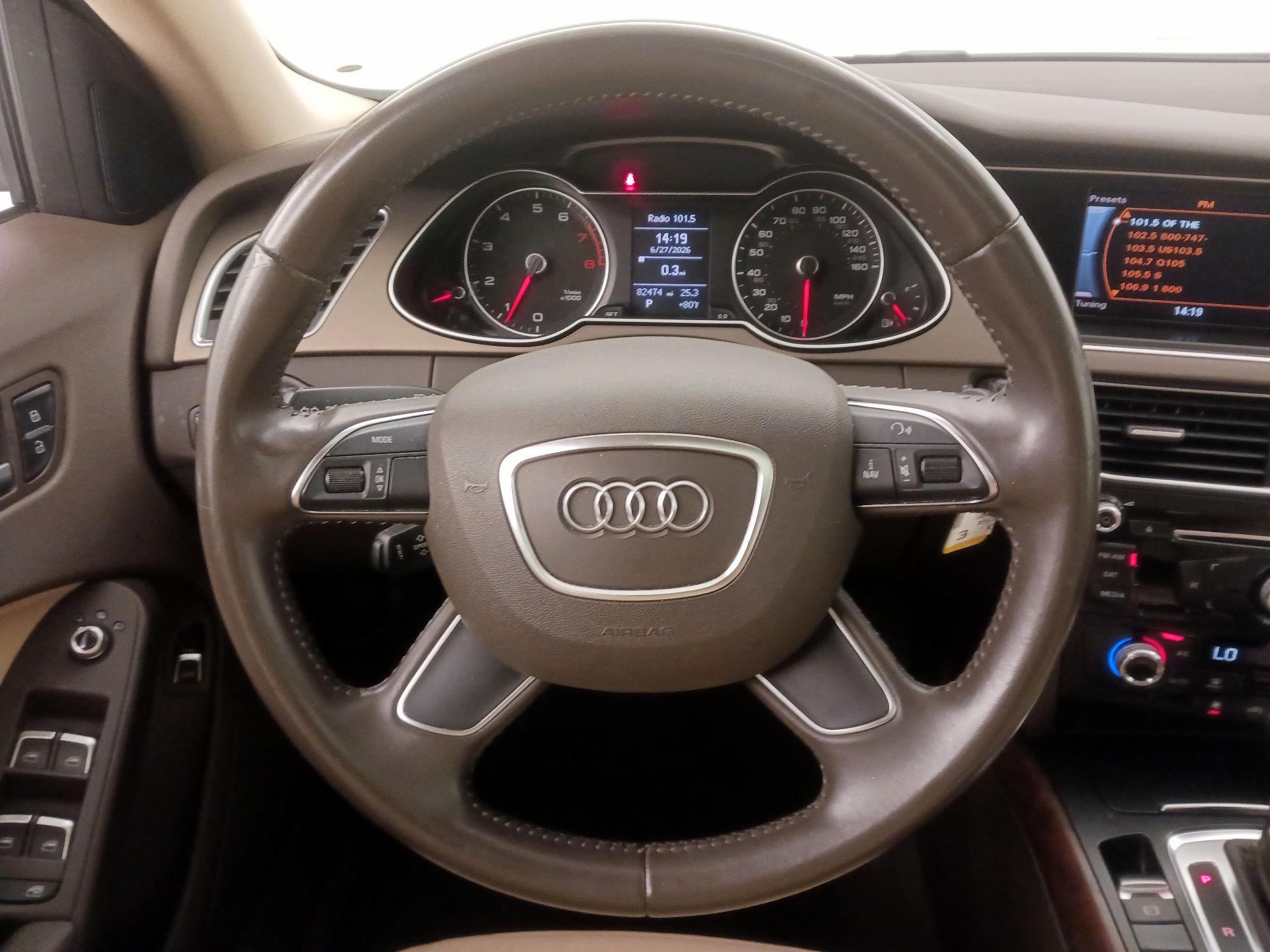 Thumbnail: 2015 Audi A4 - 10