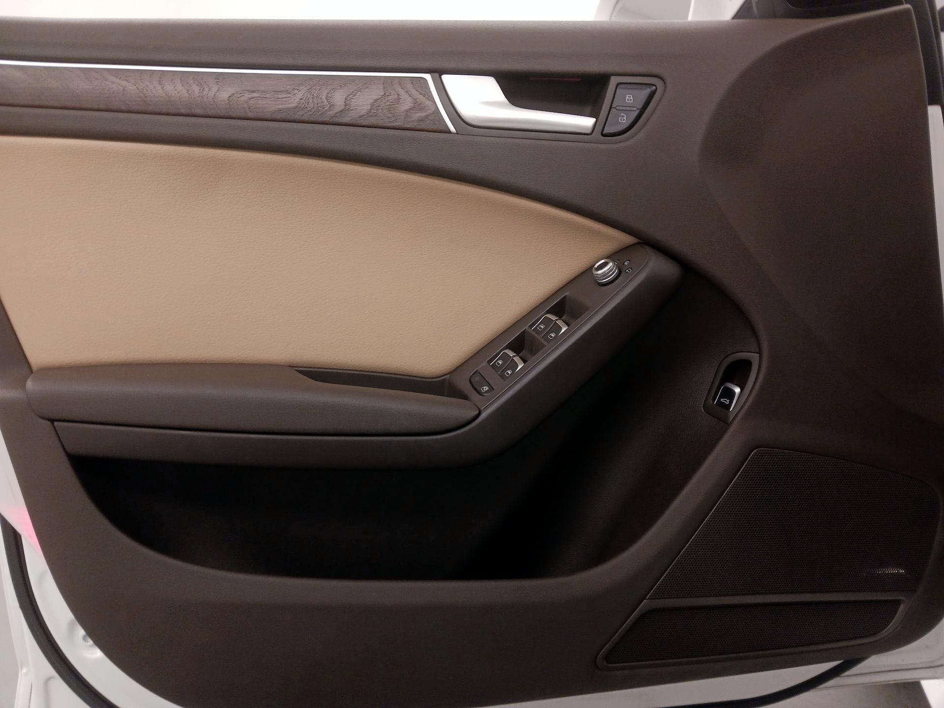 Thumbnail: 2015 Audi A4 - 12