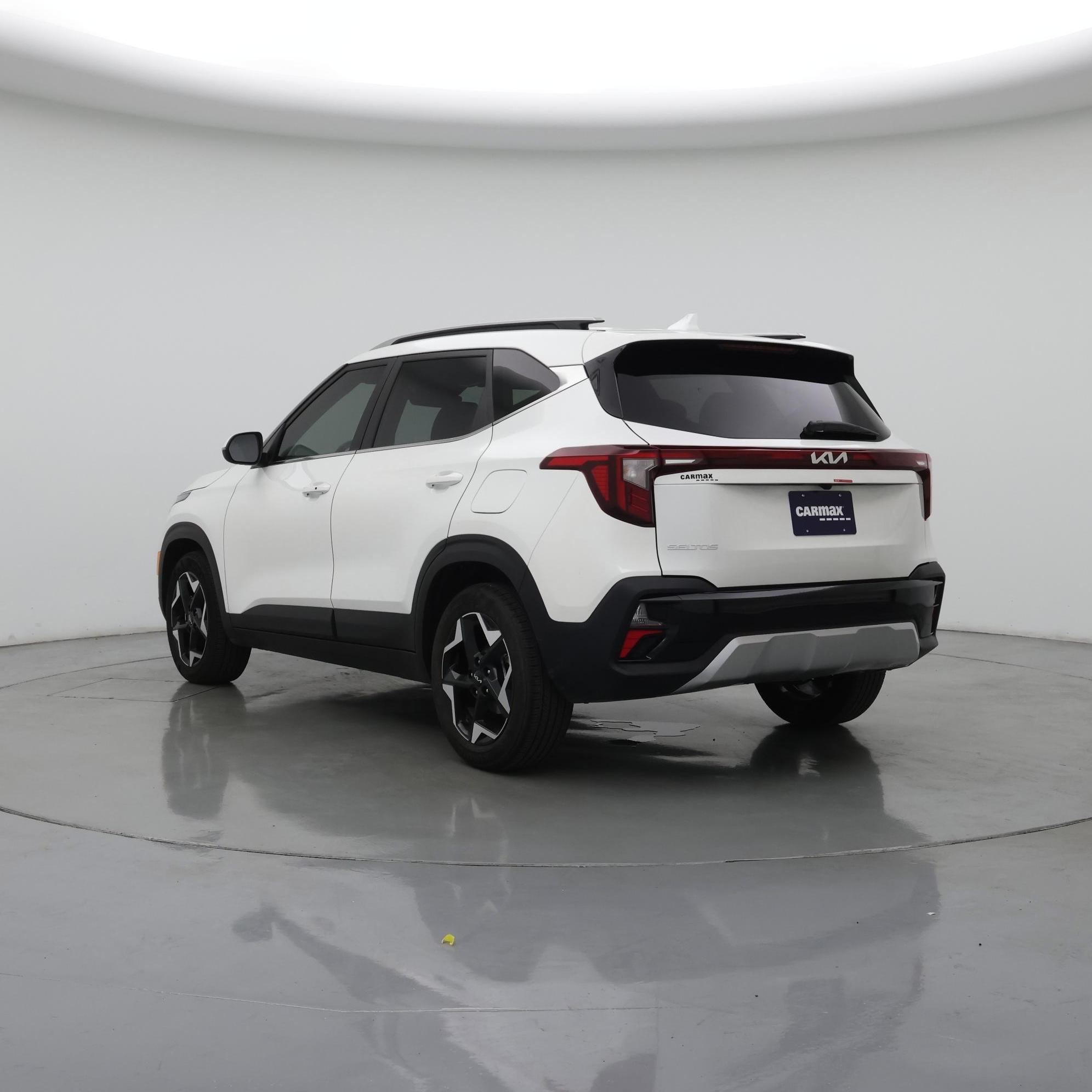Thumbnail: 2024 Kia Seltos - 2