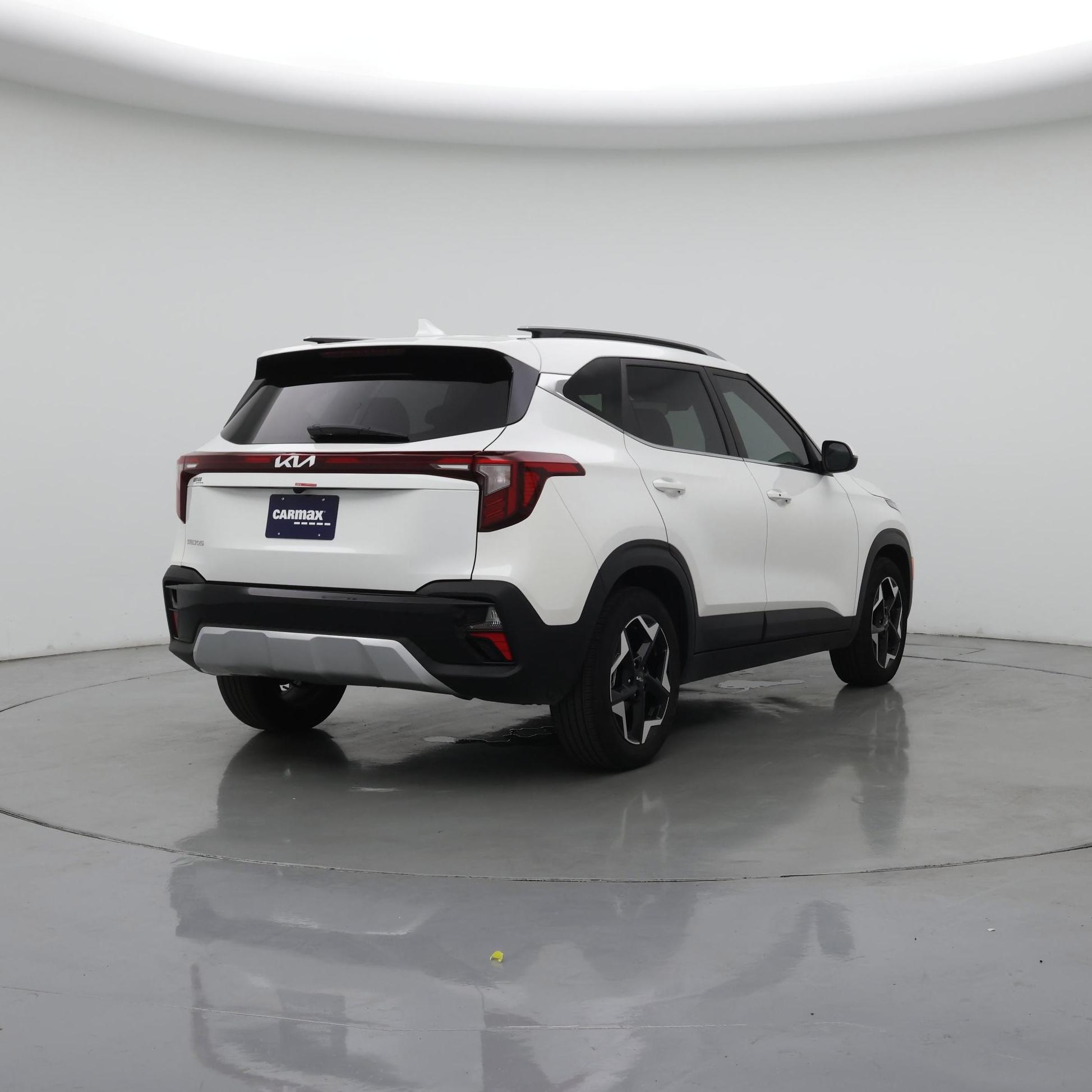 Thumbnail: 2024 Kia Seltos - 8