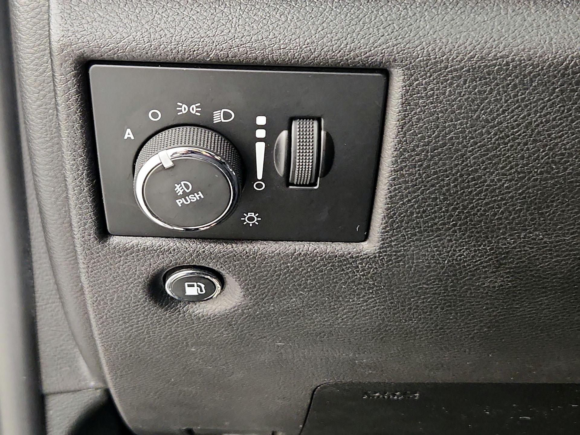 Thumbnail: 2018 Jeep Grand Cherokee - 13