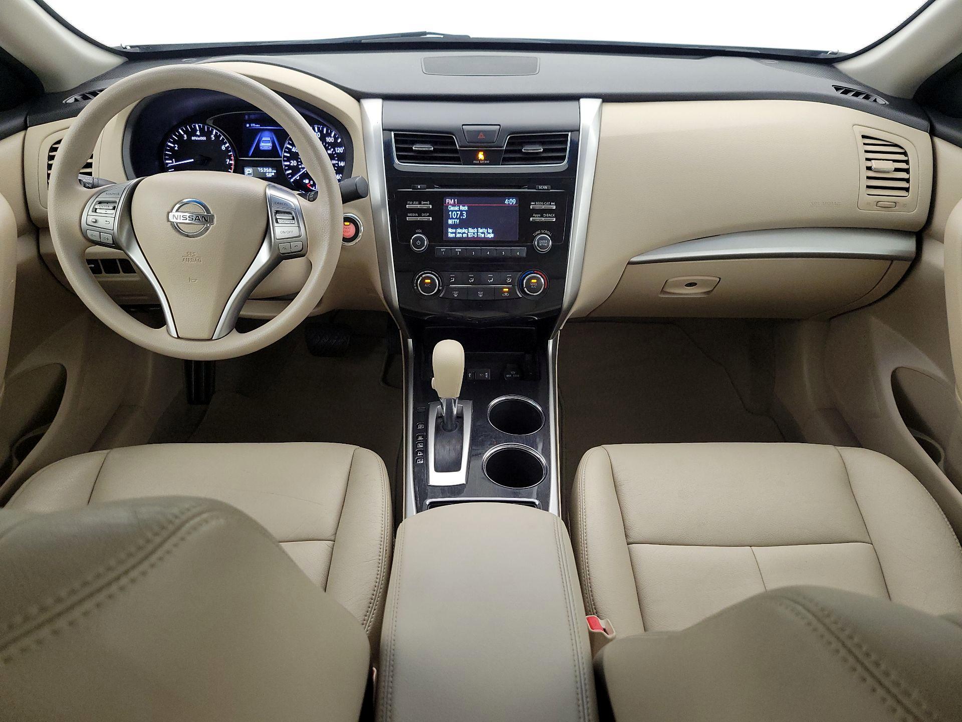 Thumbnail: 2014 Nissan Altima - 9