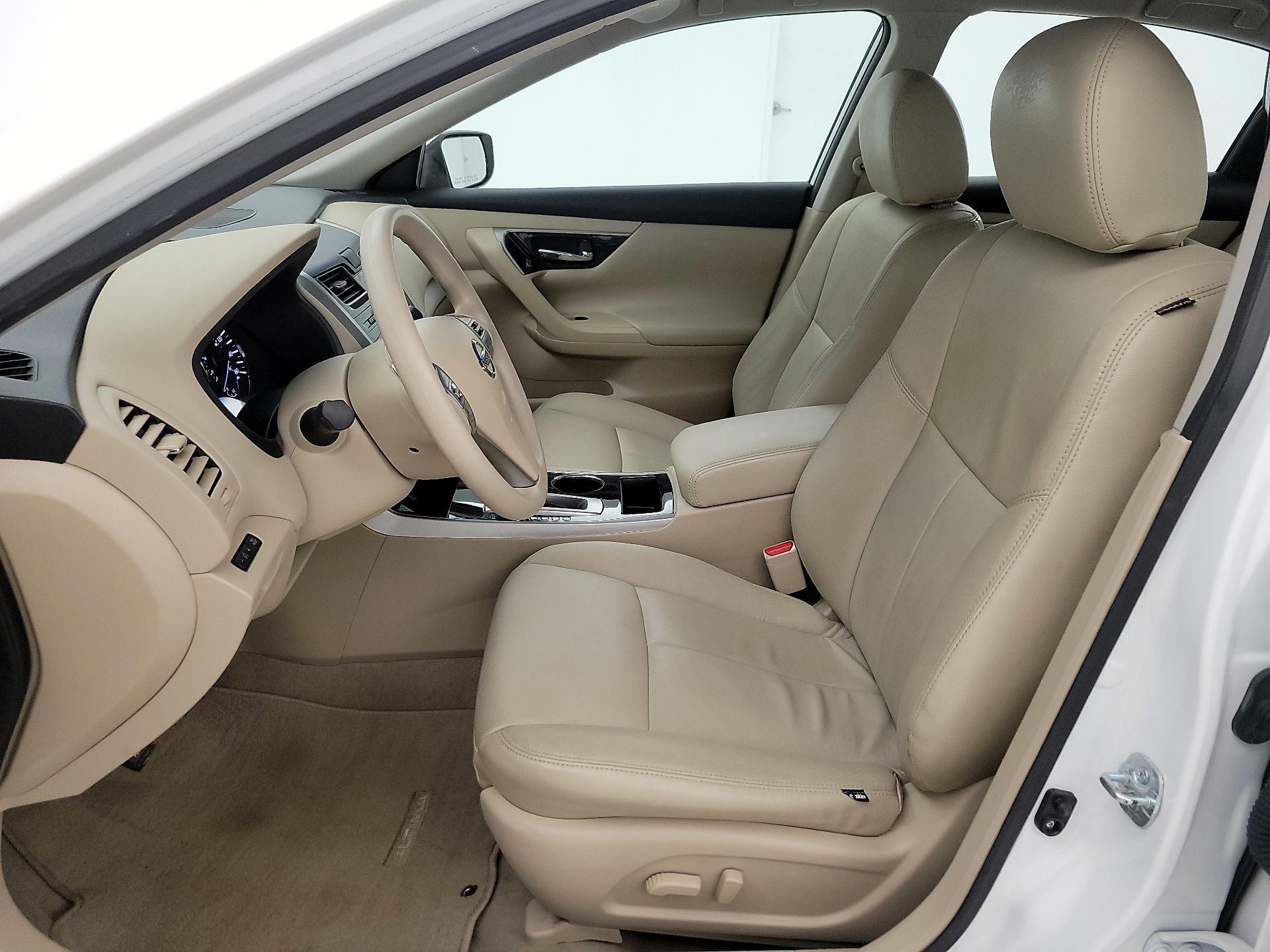 Thumbnail: 2014 Nissan Altima - 11