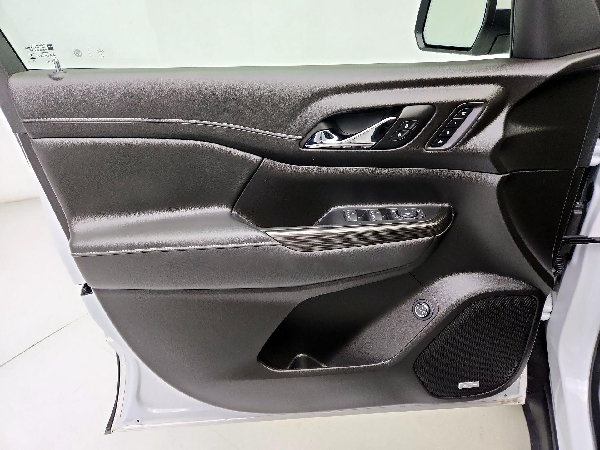 Thumbnail: 2023 GMC Acadia - 12