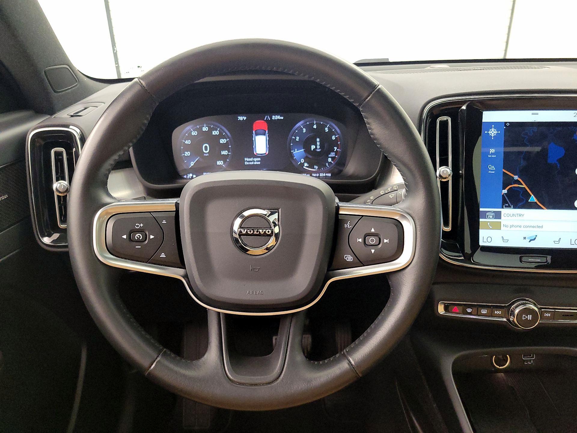Thumbnail: 2019 Volvo XC40 - 10
