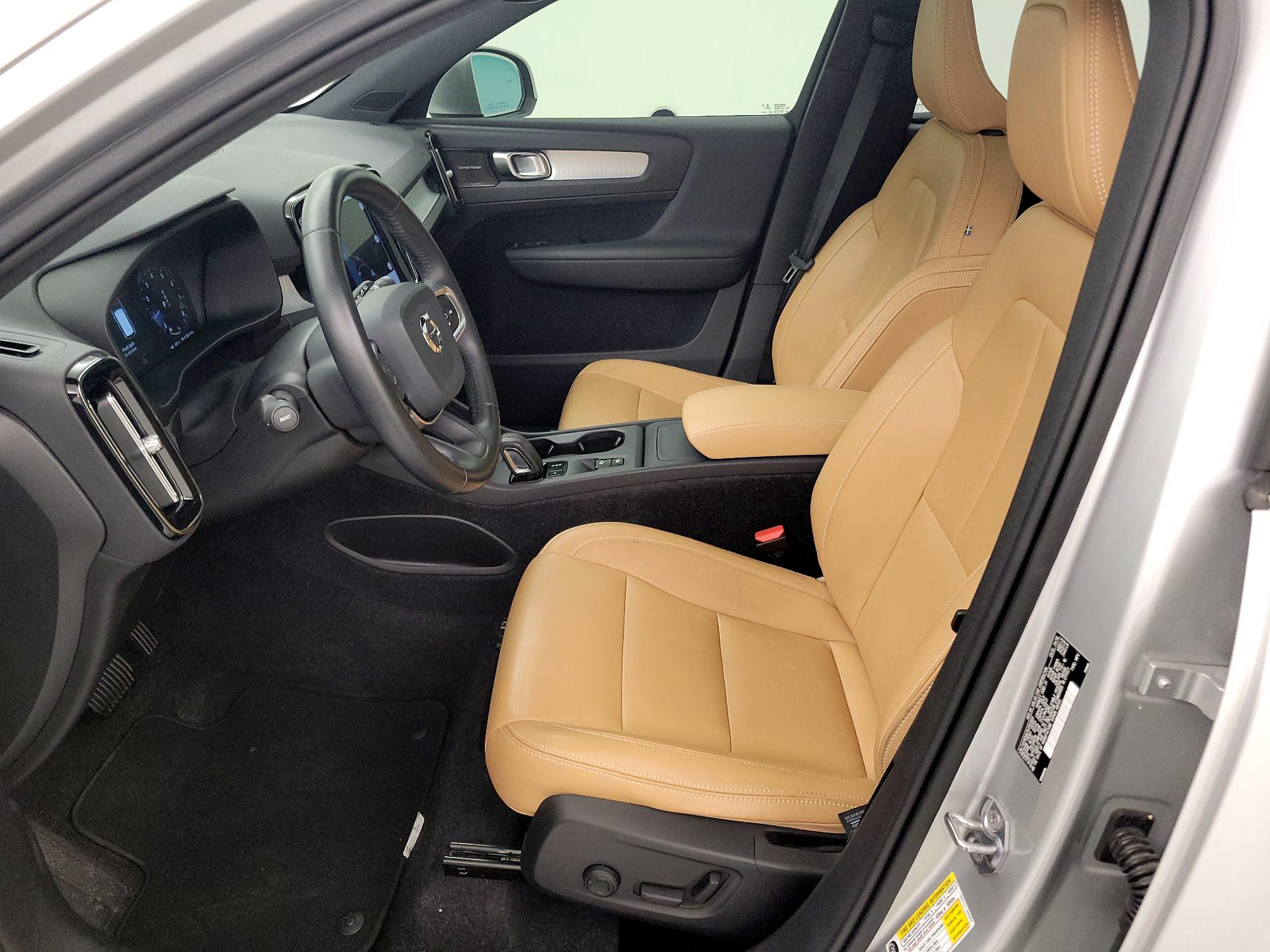 Thumbnail: 2019 Volvo XC40 - 11