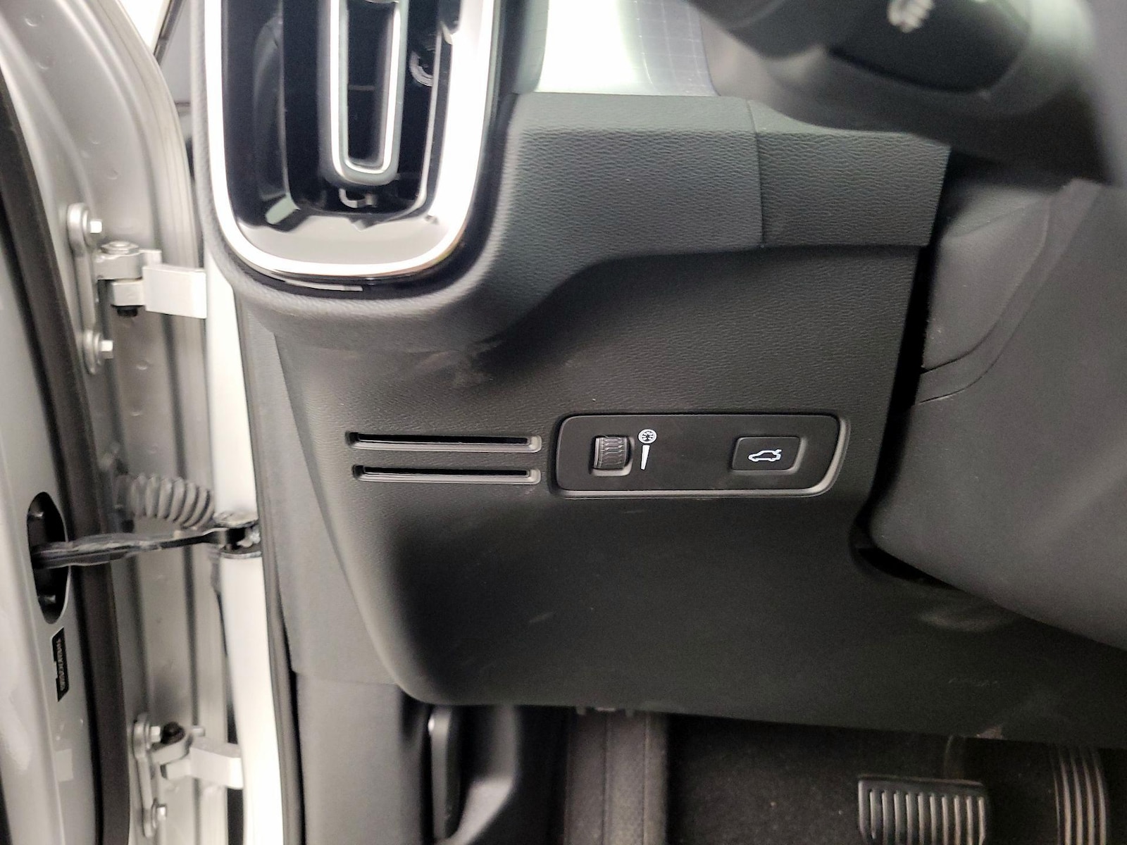 2019 Volvo XC40 Momentum - Photo 14