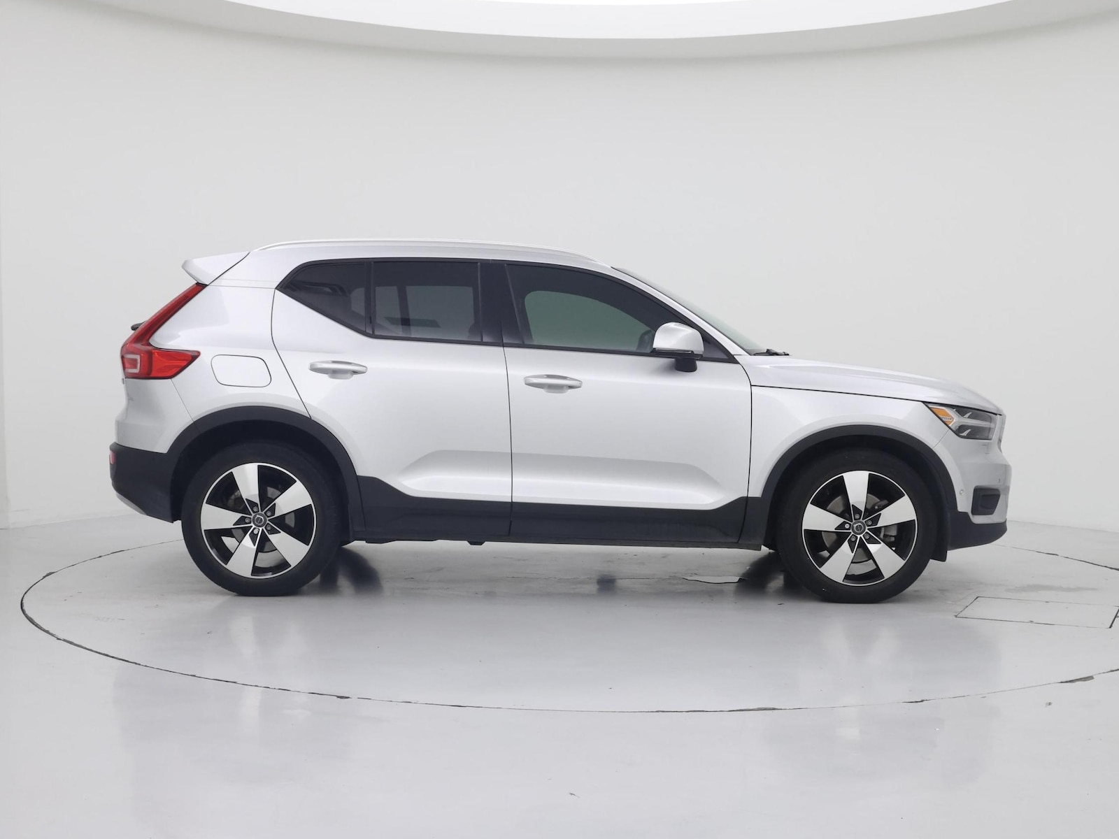 2019 Volvo XC40 Momentum - Photo 8