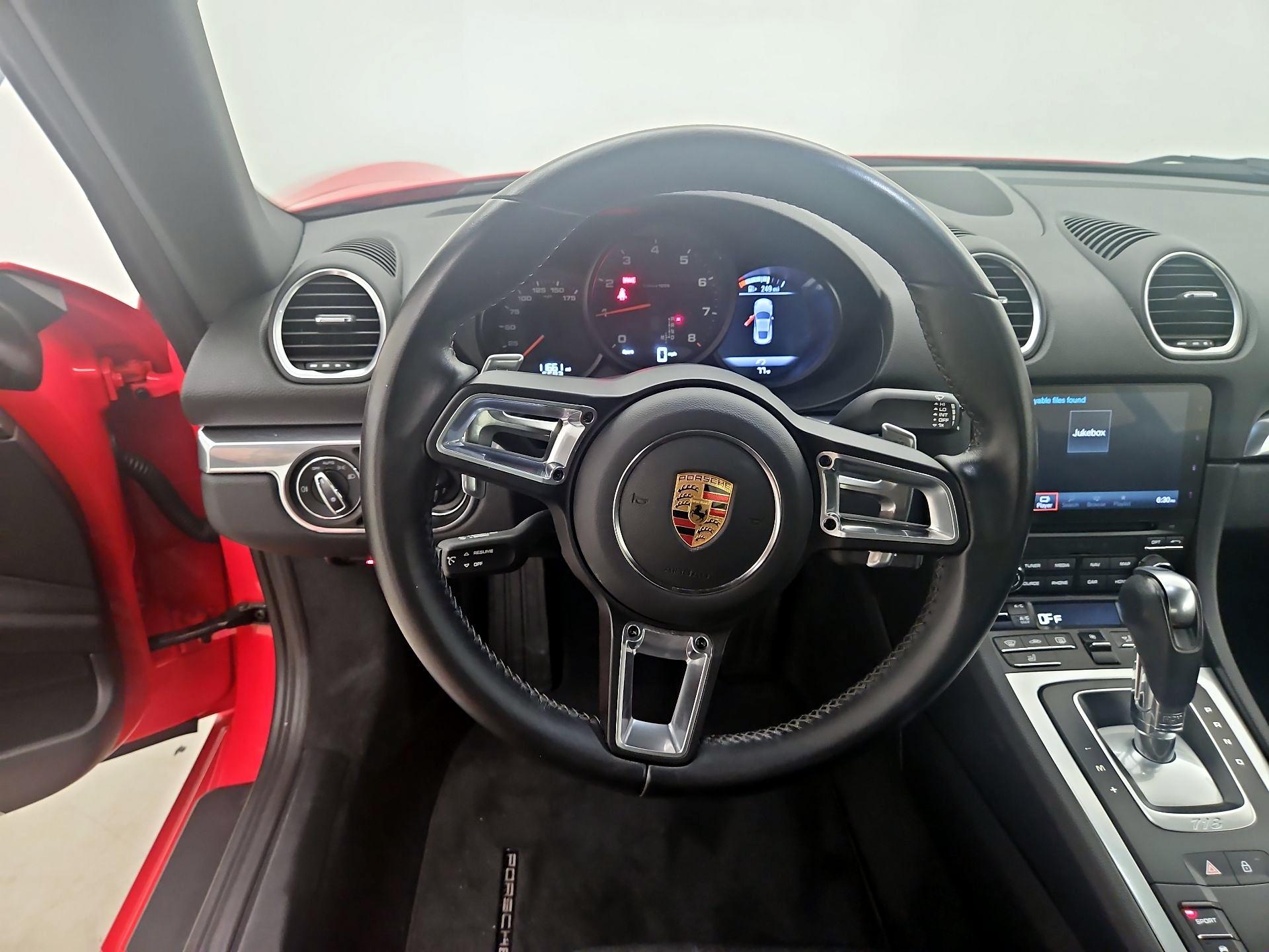 Thumbnail: 2022 Porsche 718 Cayman - 10