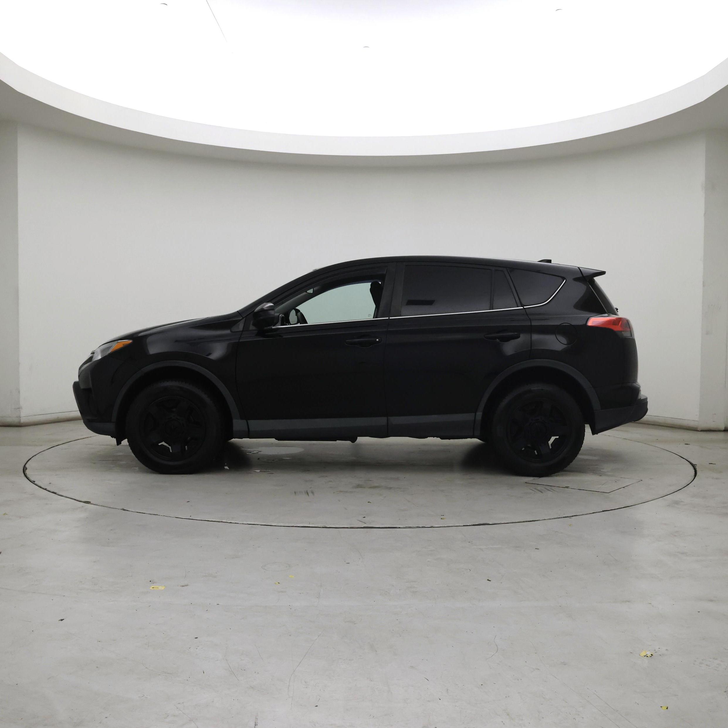 Thumbnail: 2016 Toyota RAV4 - 3