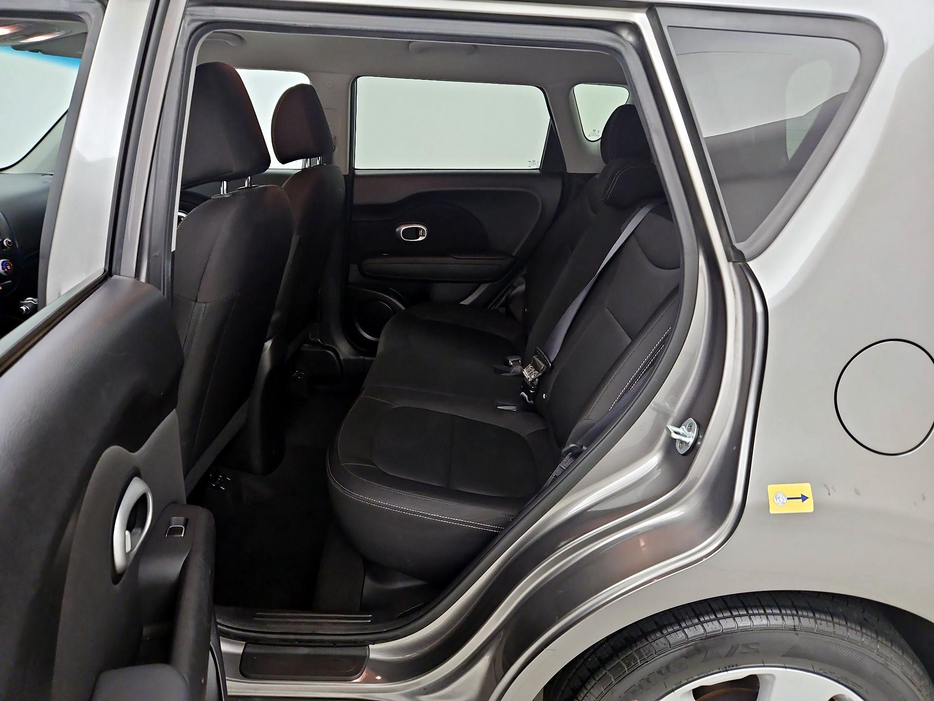 Thumbnail: 2018 Kia Soul - 18