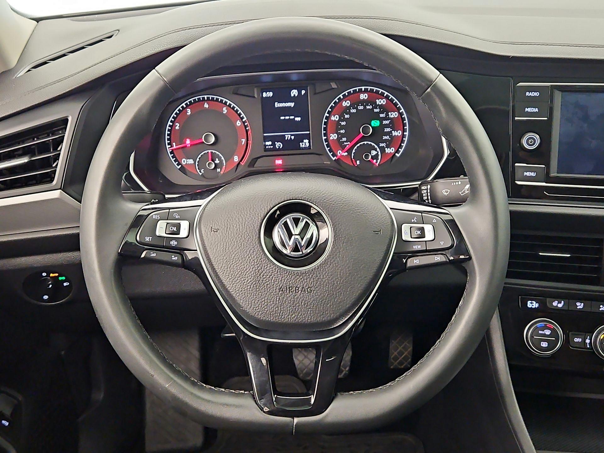 Thumbnail: 2020 Volkswagen Jetta - 10