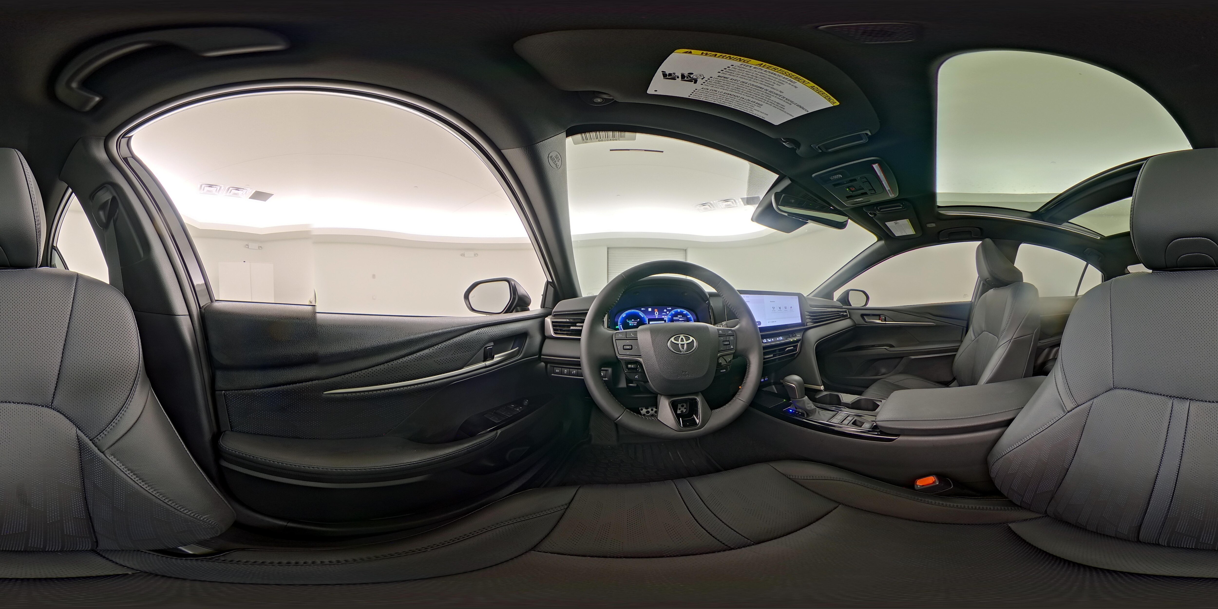 2025 Toyota Camry XSE - Photo 28