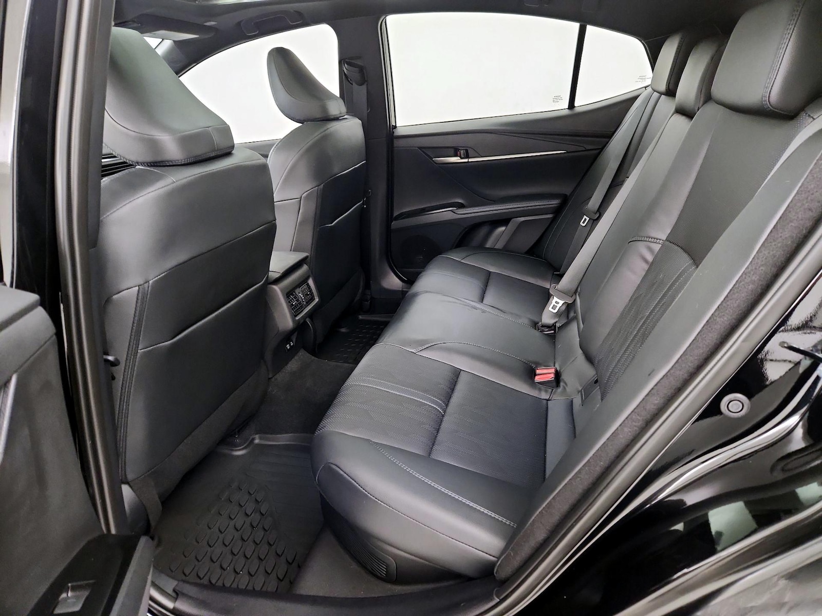2025 Toyota Camry XSE - Photo 21