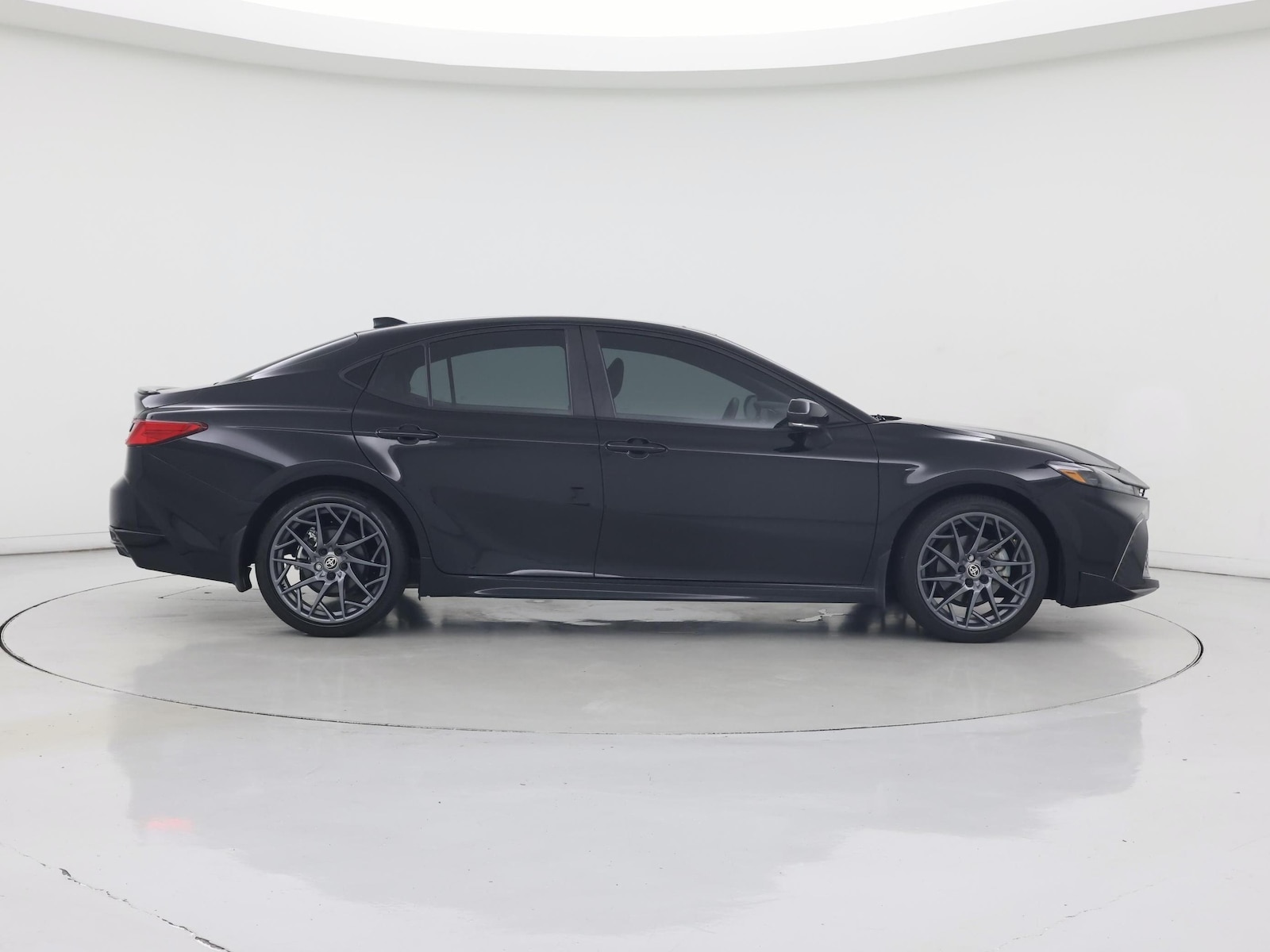 2025 Toyota Camry XSE - Photo 8