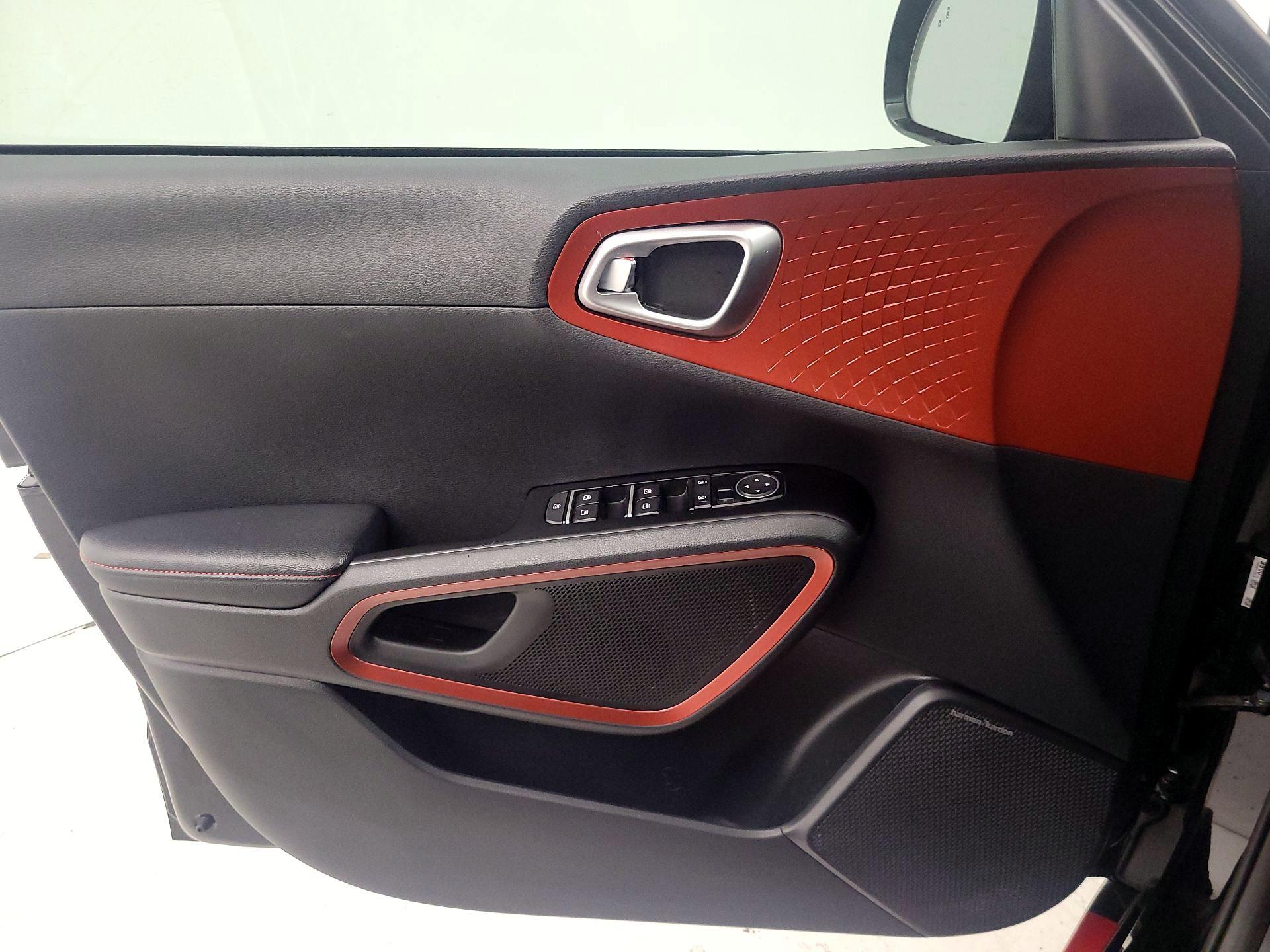 Thumbnail: 2021 Kia Soul - 12