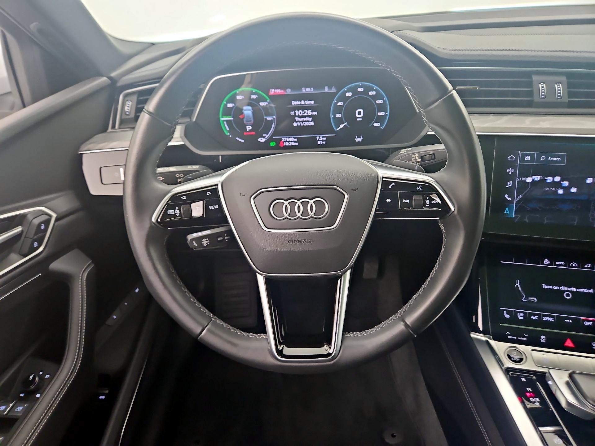 Thumbnail: 2024 Audi Q8 e-tron - 10