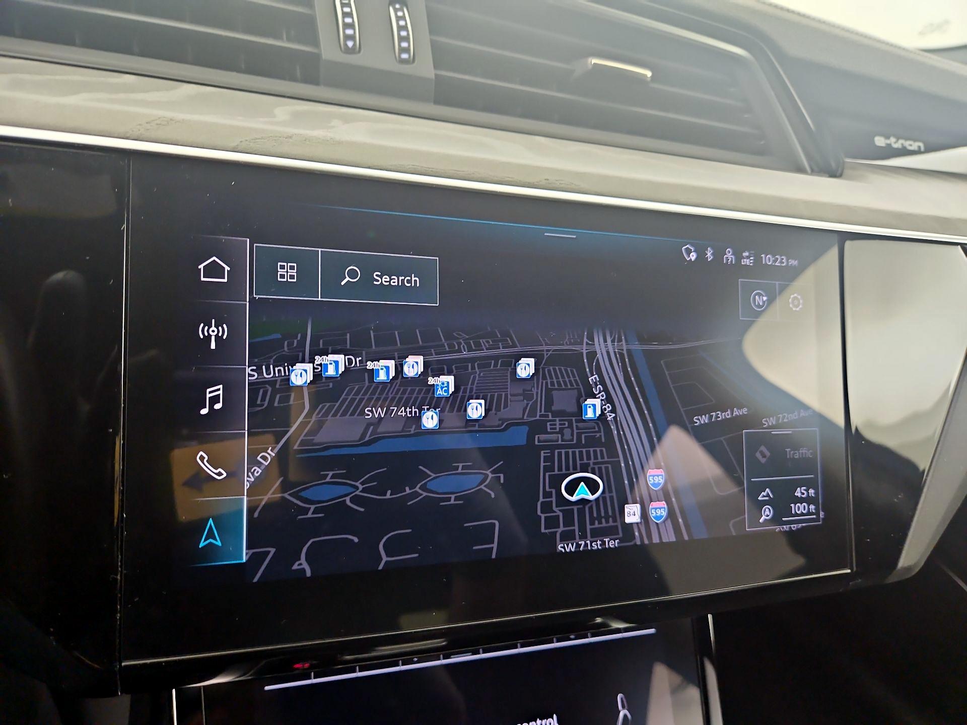 Thumbnail: 2024 Audi Q8 e-tron - 14